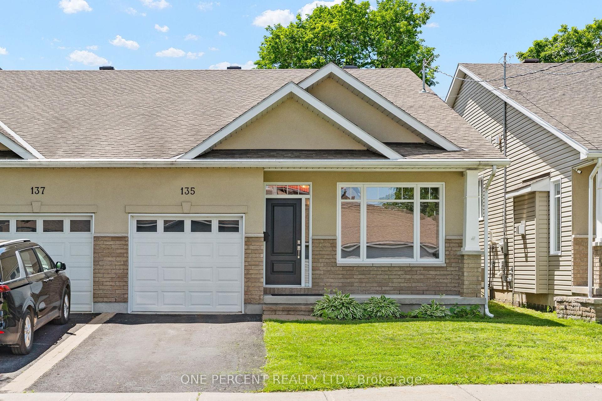 135 Elizabeth Street — photo 1