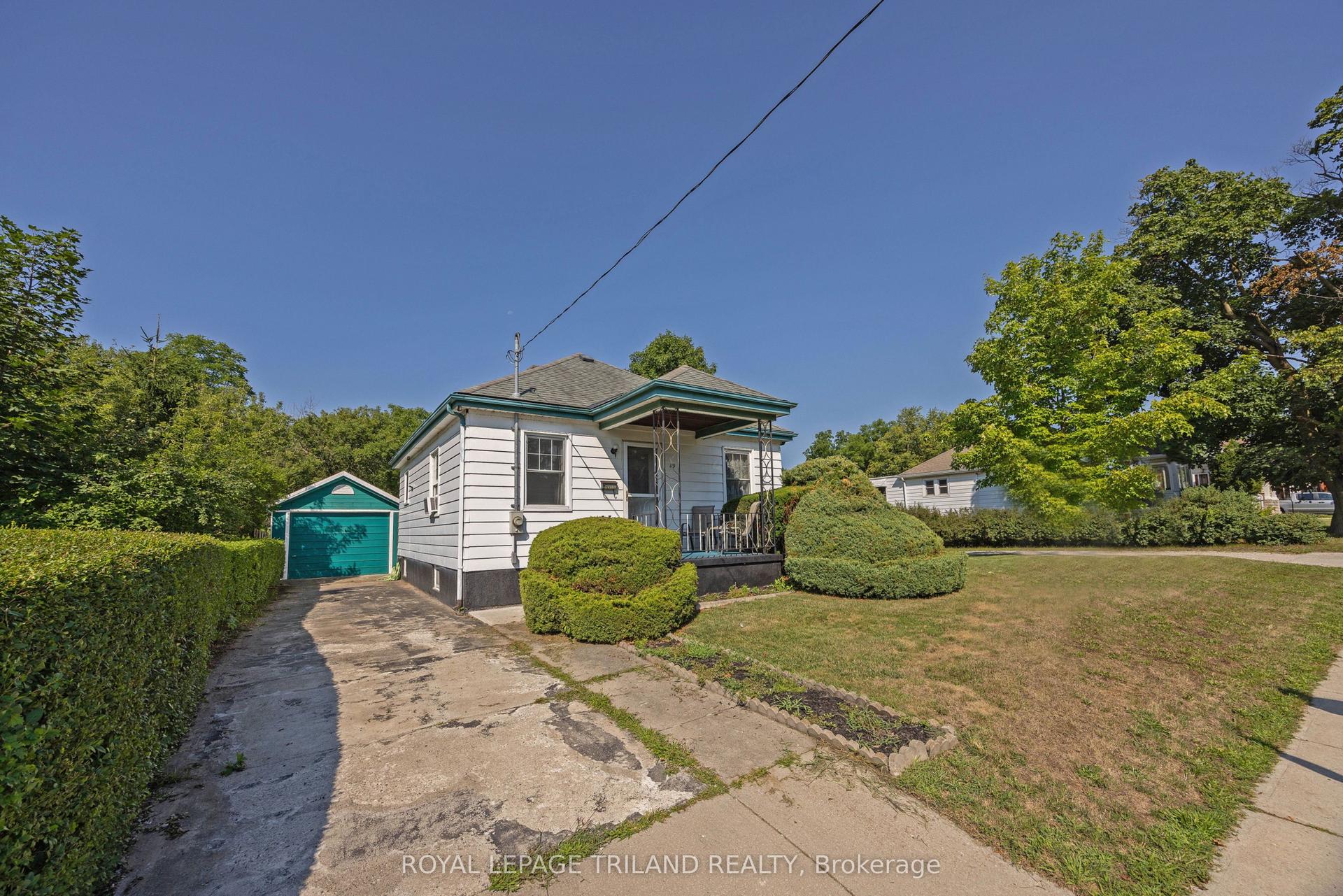 89 Egerton Street, London East — Detached for sale, photo 1
