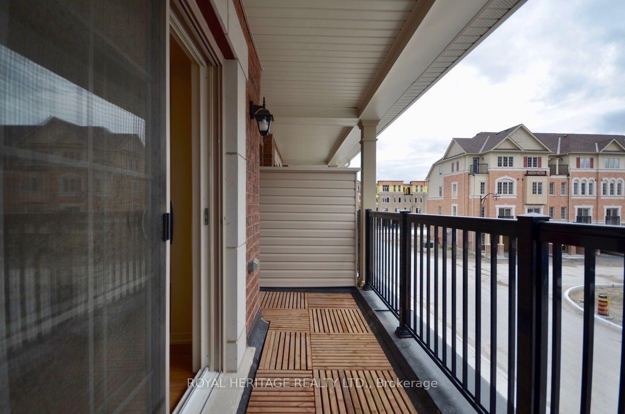 2556 Rosedrop Path 173 #173, Oshawa — Condo Town for lease, photo 1