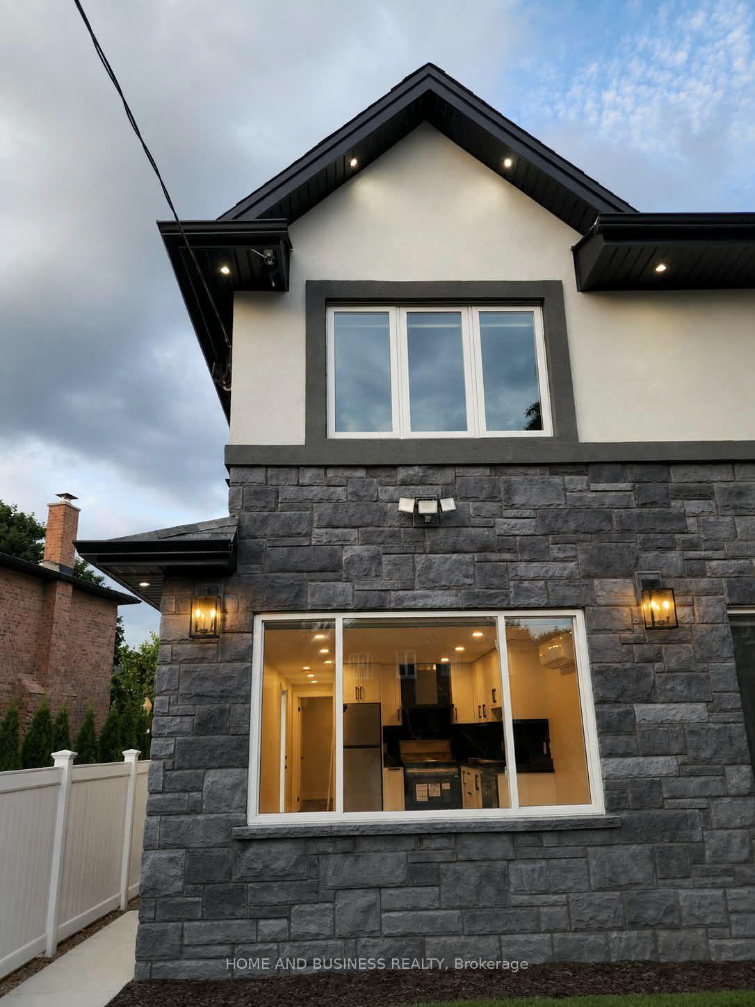 5651 Turney Drive Upper #Upper, Mississauga — Detached for lease, photo 1