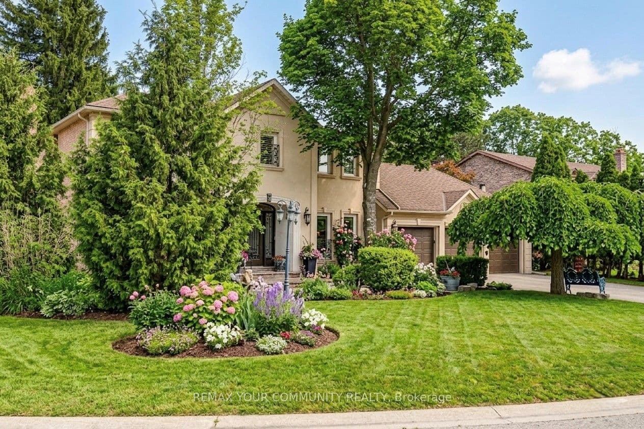 30 Deanbank Drive — photo 1