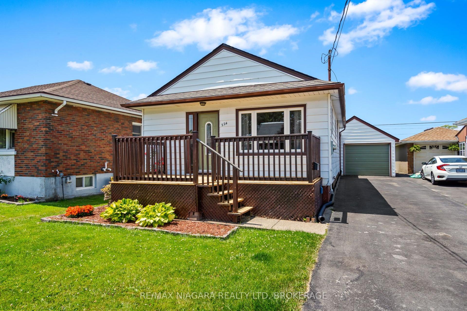 224 Clarke Street — photo 1