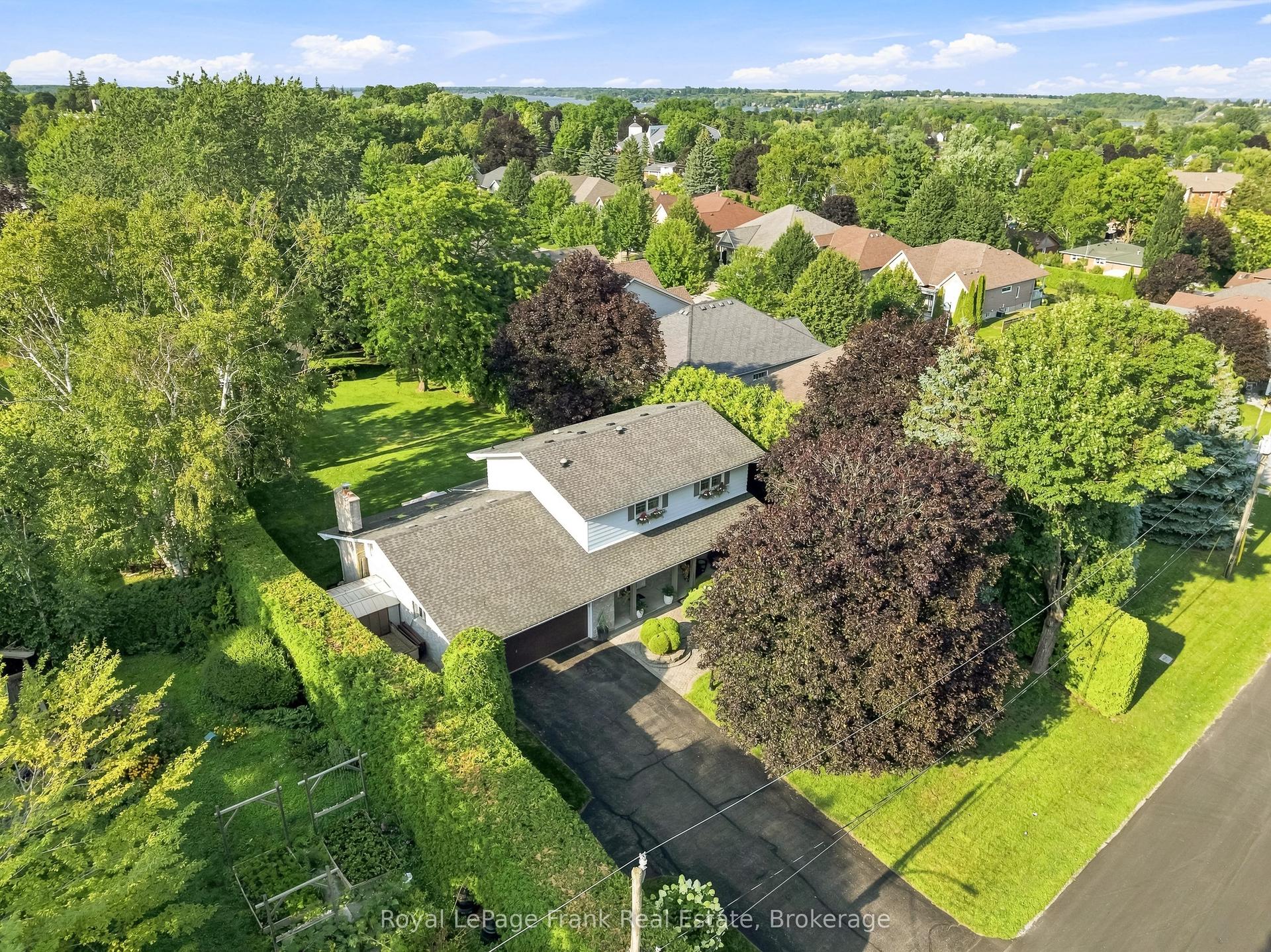 559 Alma Street, Scugog — Detached for sale, photo 1