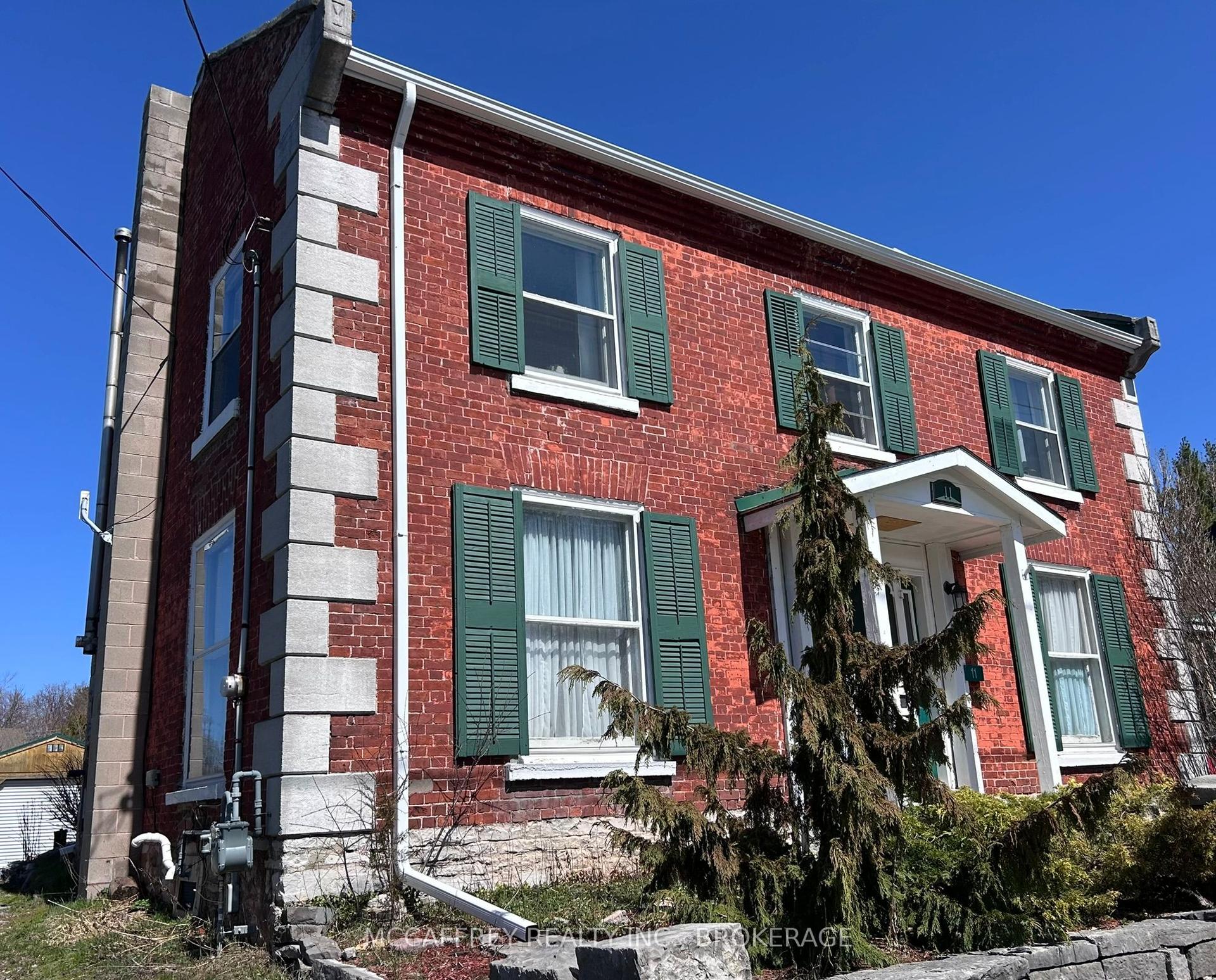11 WATER Street — photo 1