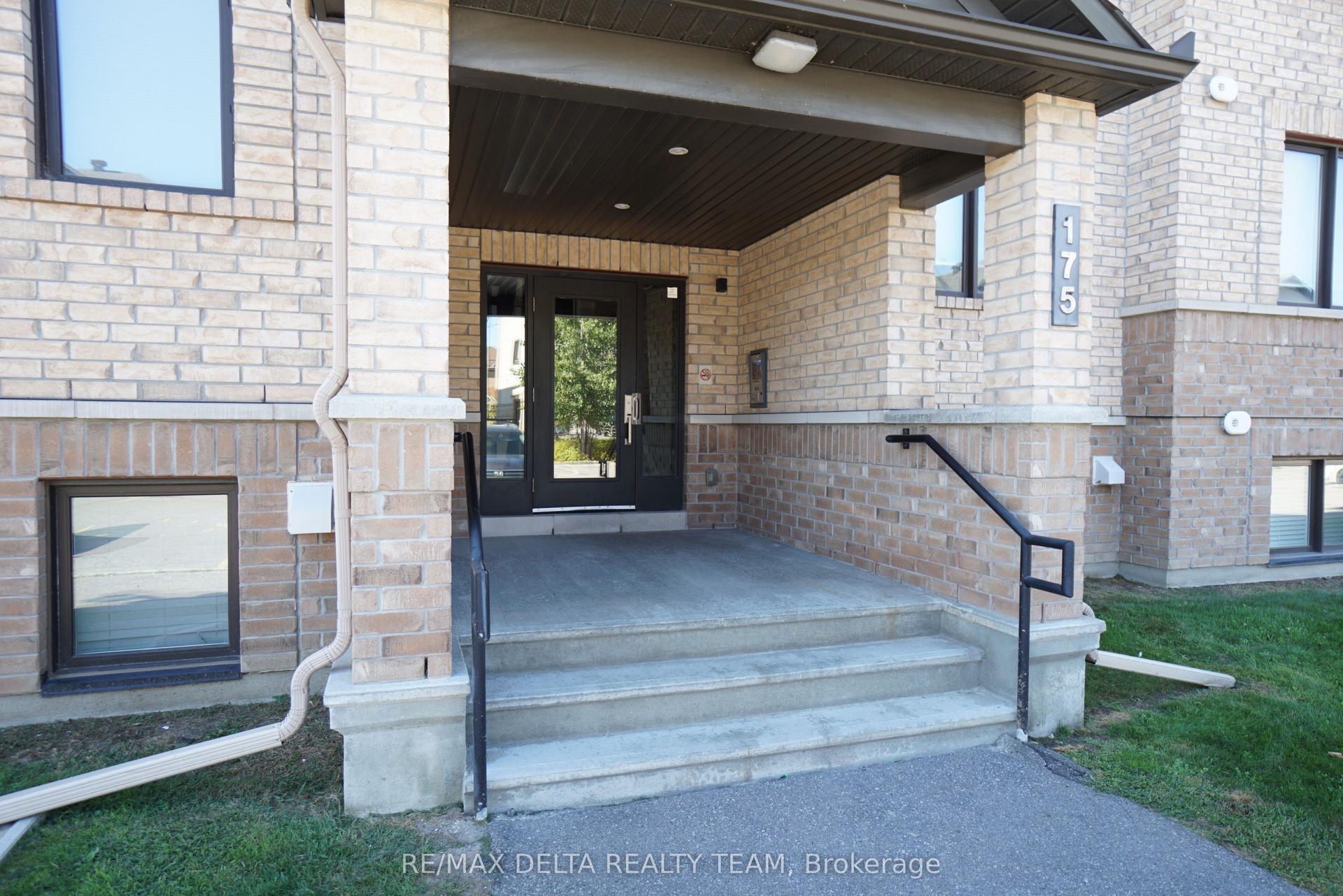175 Bluestone Private 1 #1 — photo 1