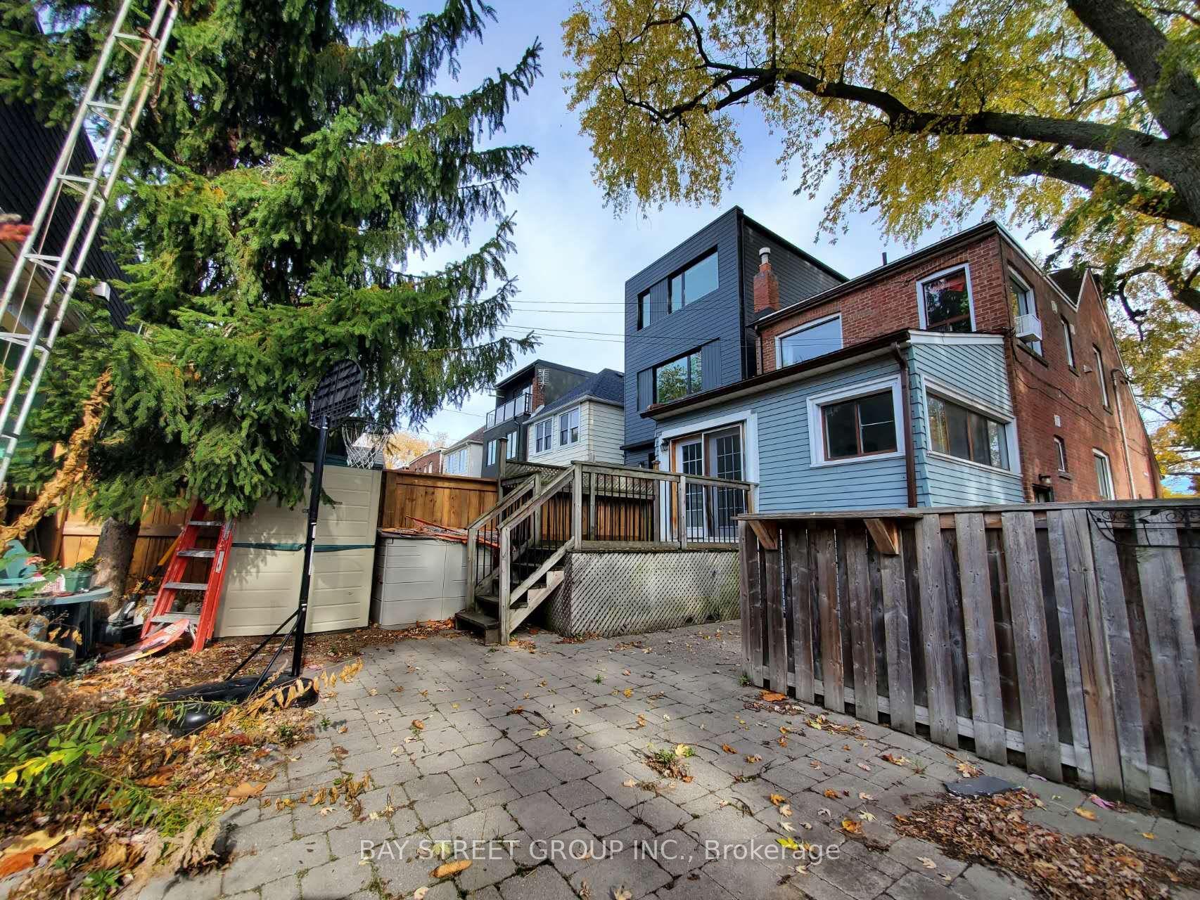 212 Monarch Park Avenue Main #Main — photo 1