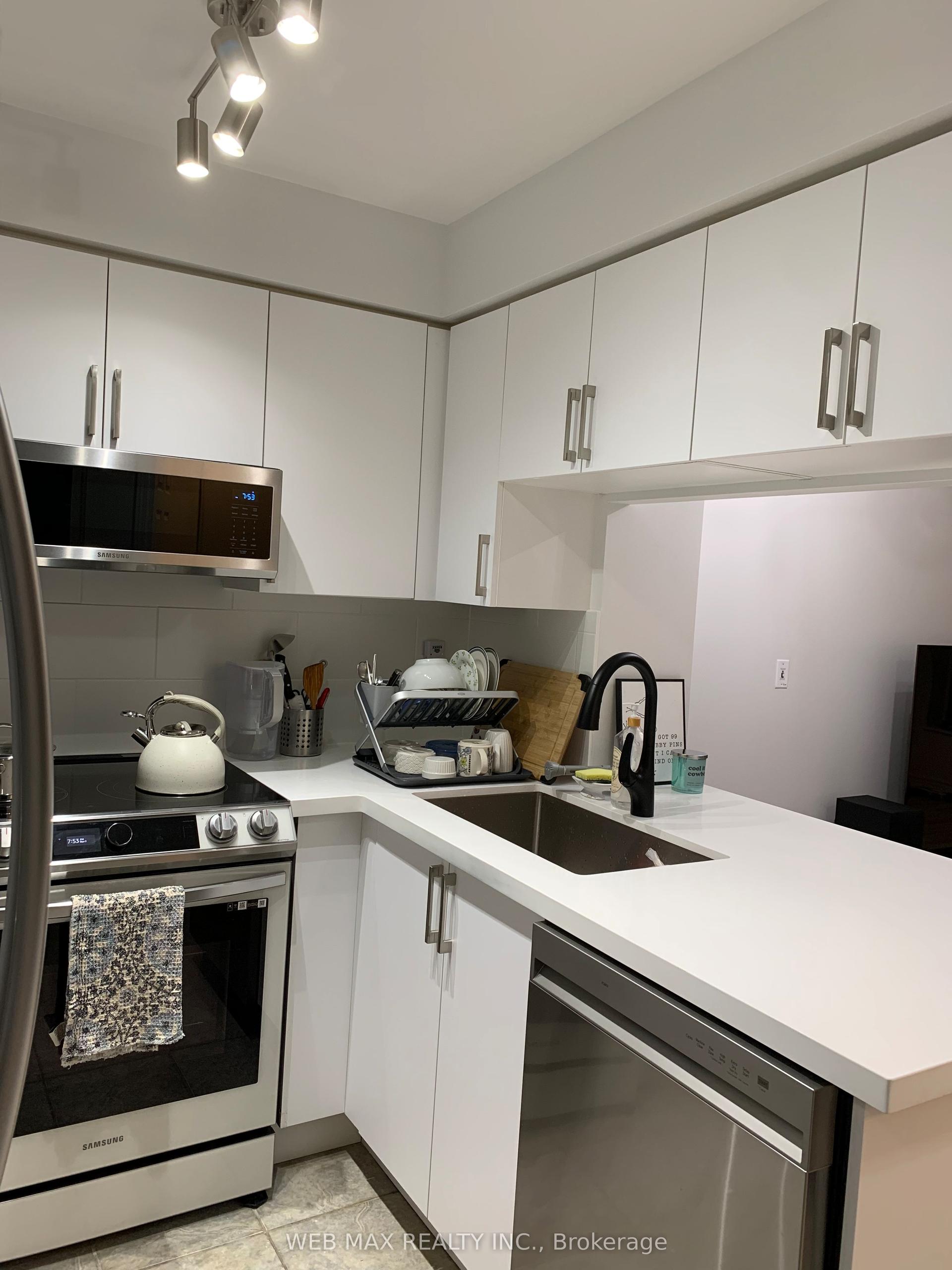 22 Olive Avenue 305 #305 — photo 1