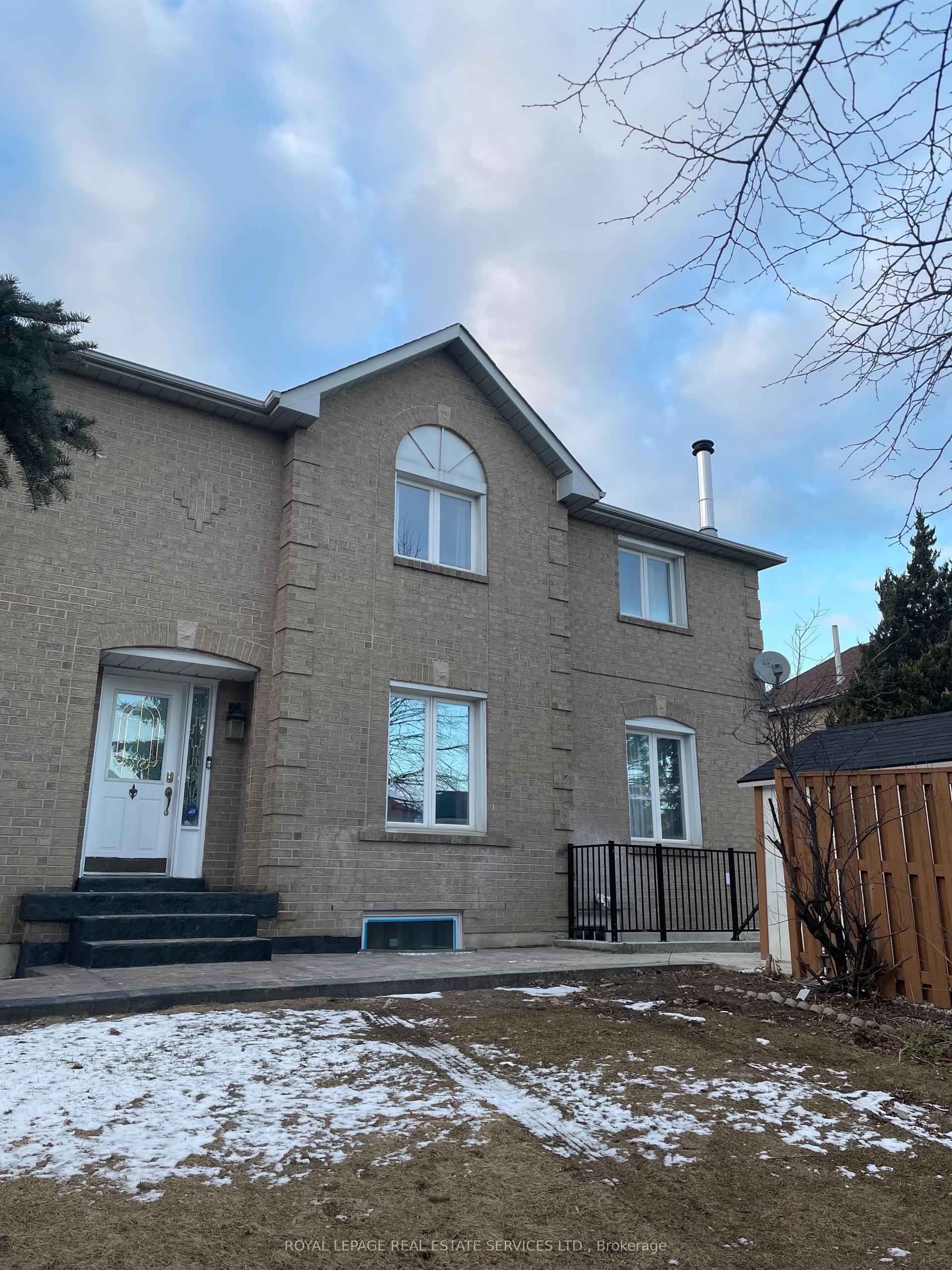 5245 Alicante Street Bsmt #Bsmt, Mississauga — Townhouse for lease, photo 1