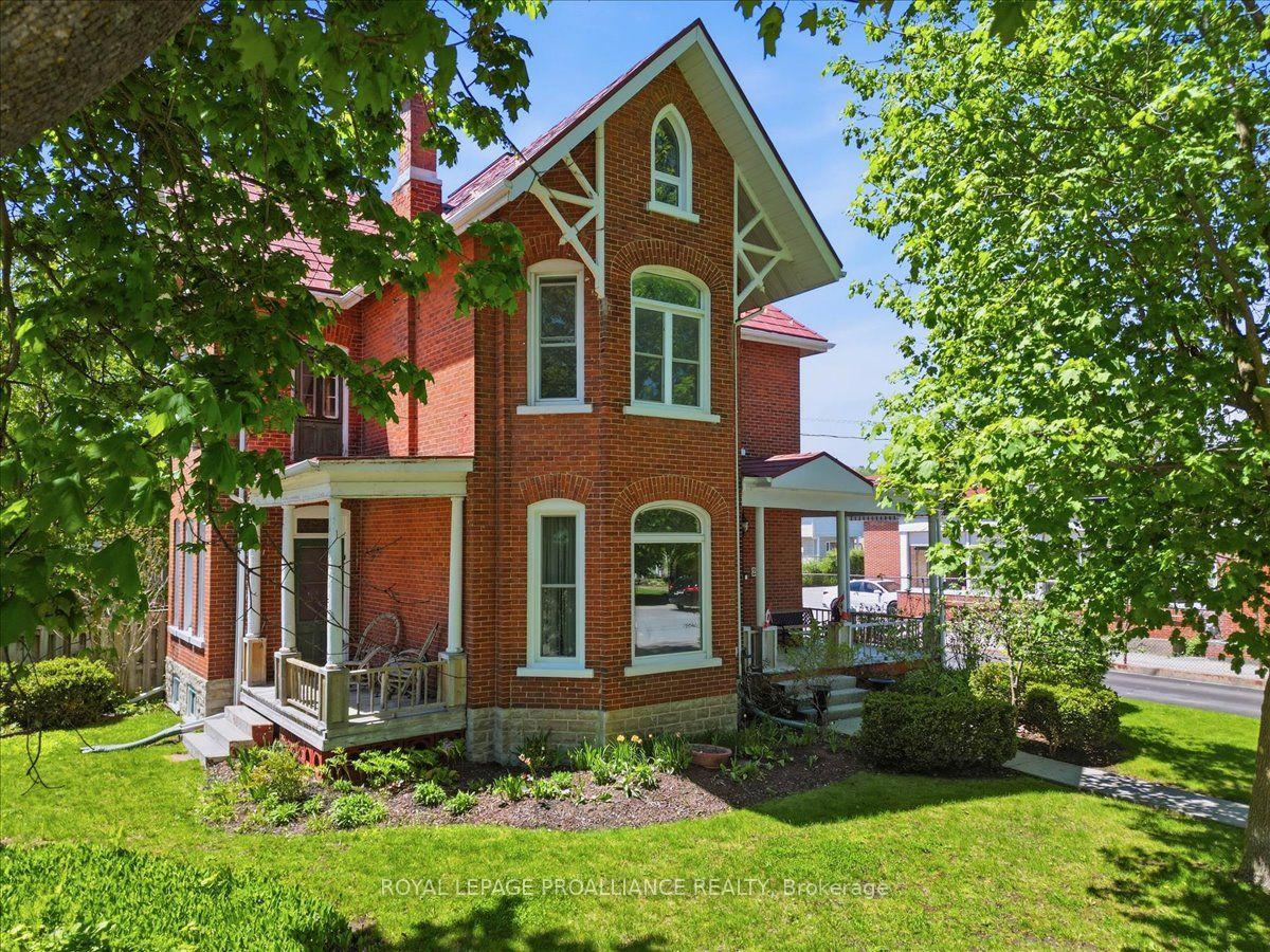 246 Colborne Street — photo 1