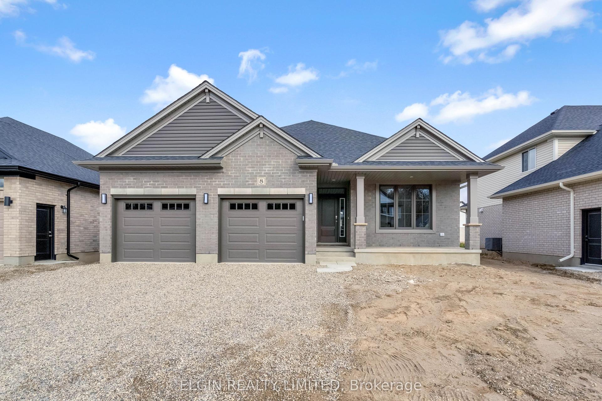 8 Hartland Circle — photo 1