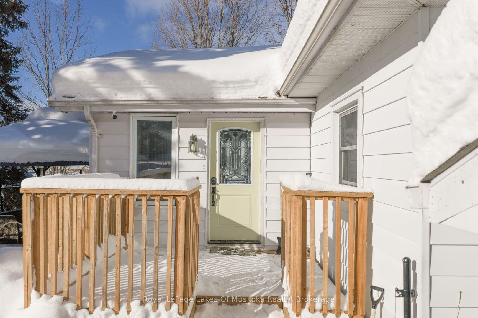 30 Kitchen Road S — photo 1