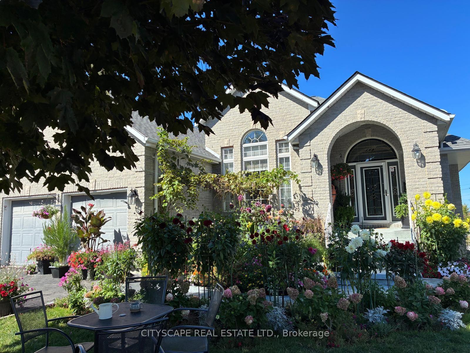 1100 Earnhart Street — photo 1