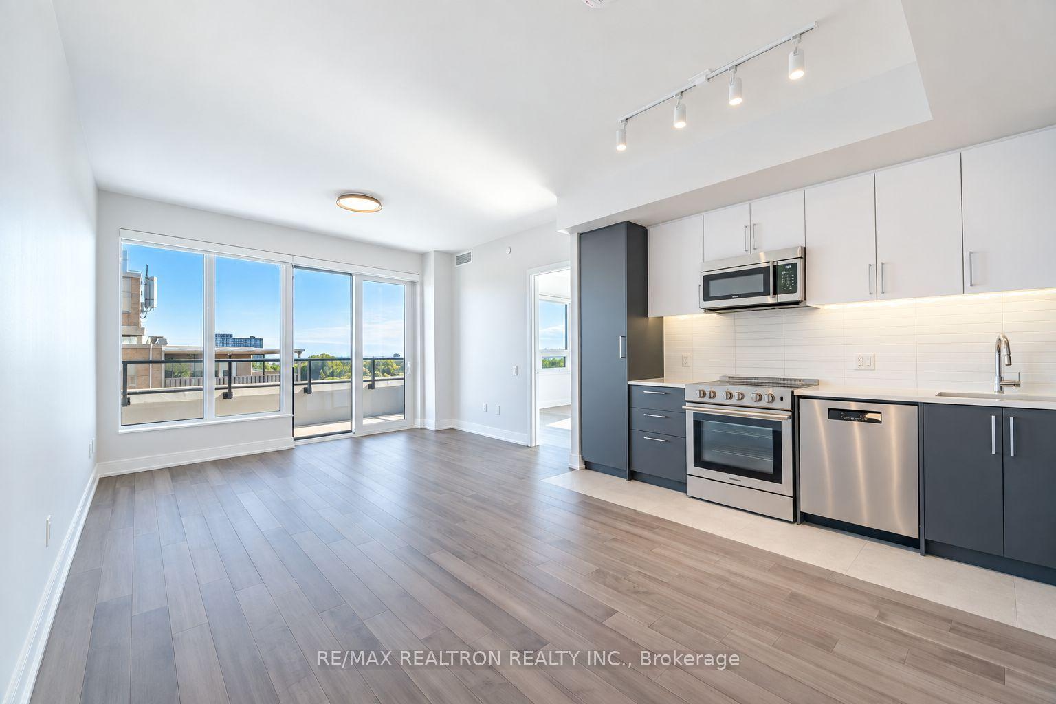 2525 Bathurst Street 904 #904, Toronto — Condo for lease, photo 1