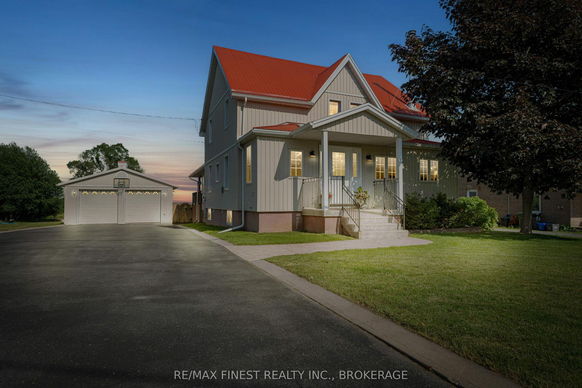2112 Battersea Road, Kingston — Detached for sale, photo 1