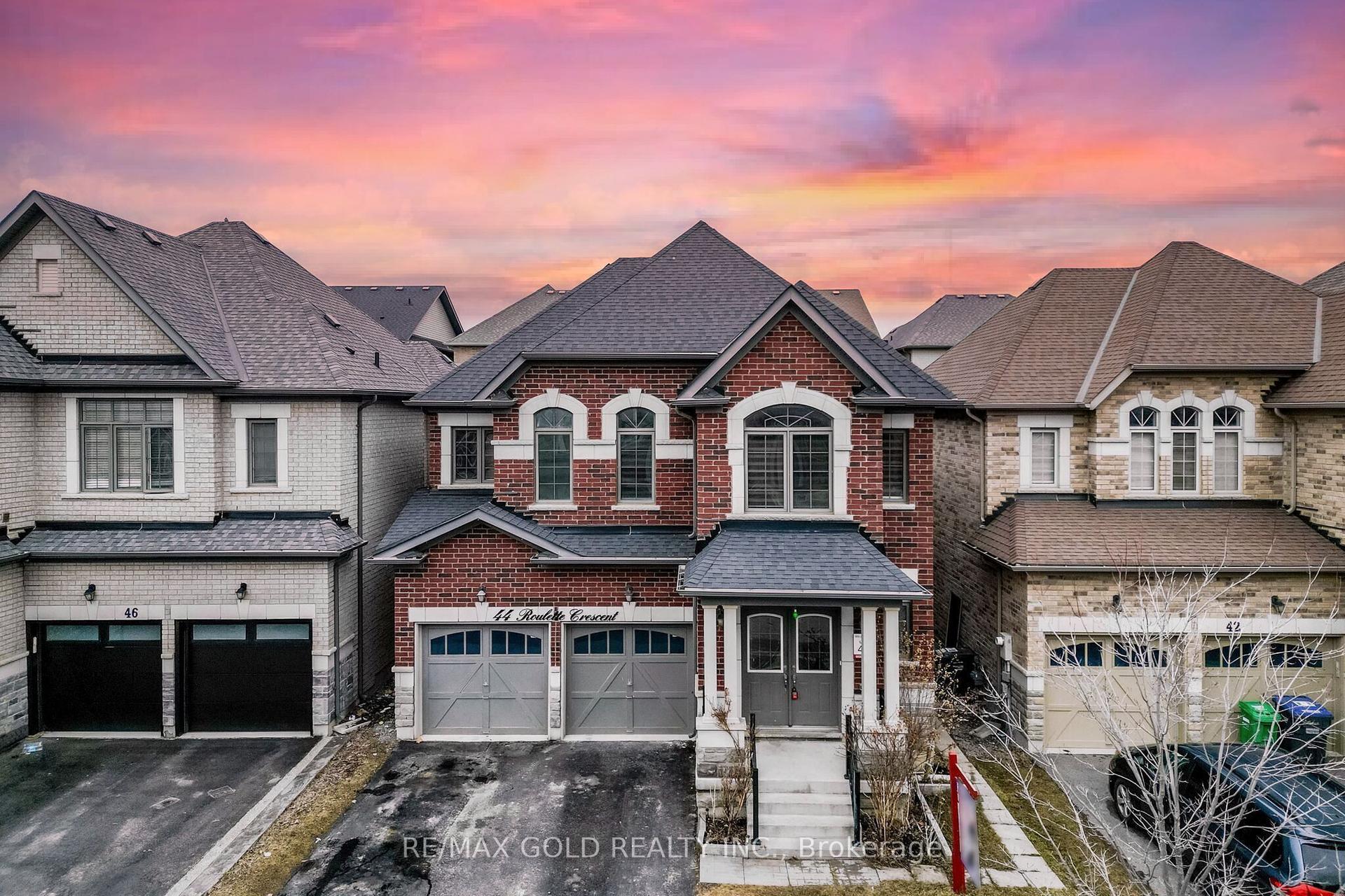 44 Roulette Crescent — photo 1