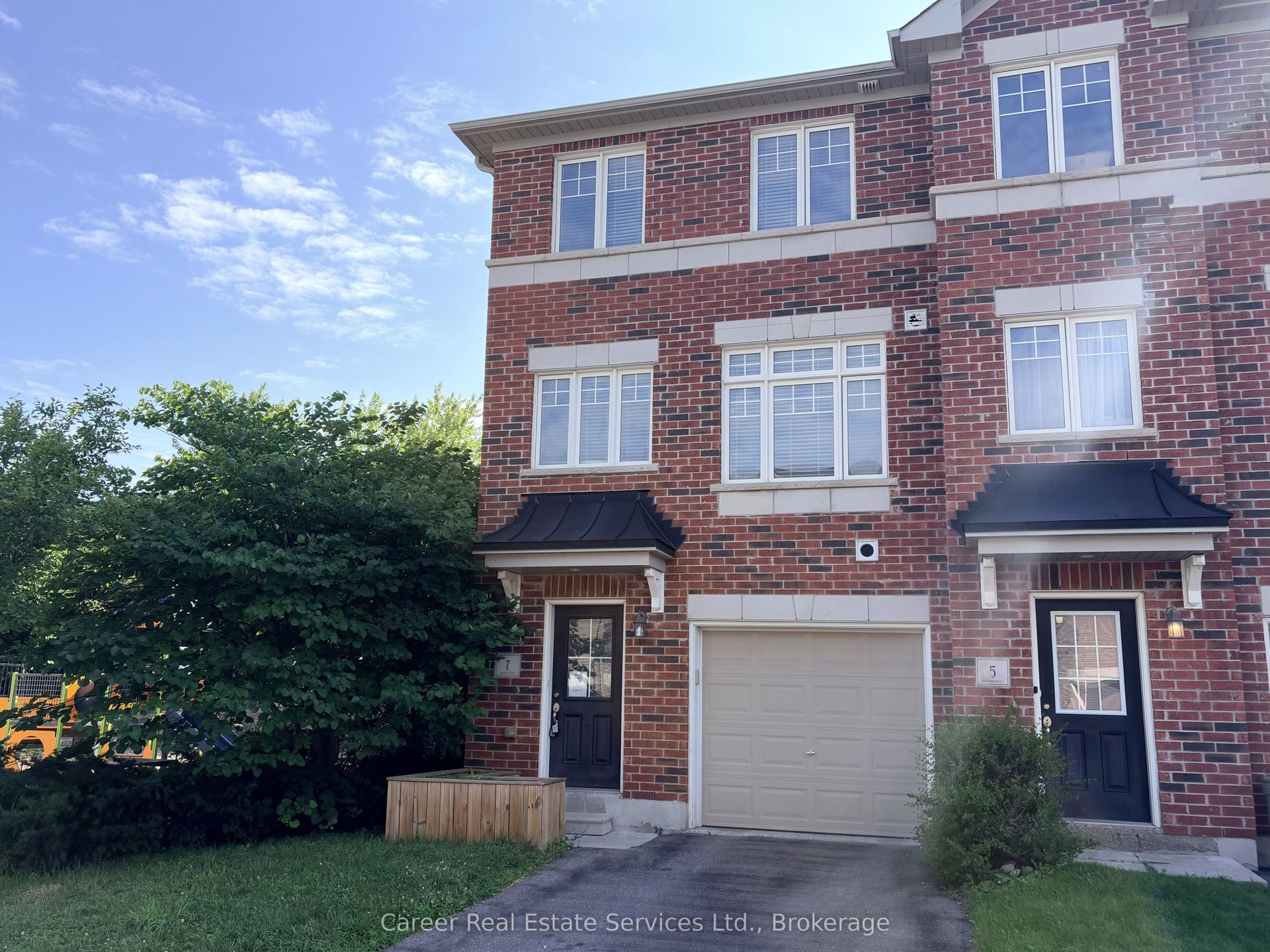 7 Ken Bromley Lane, Clarington — Townhouse for sale, photo 1