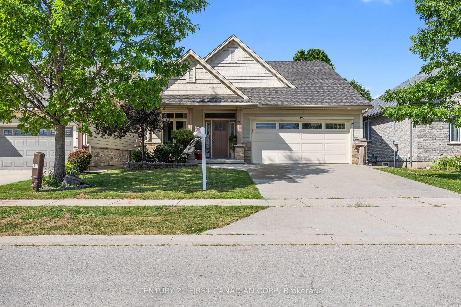292 Walnut Street, Lucan Biddulph — Detached for sale, photo 1
