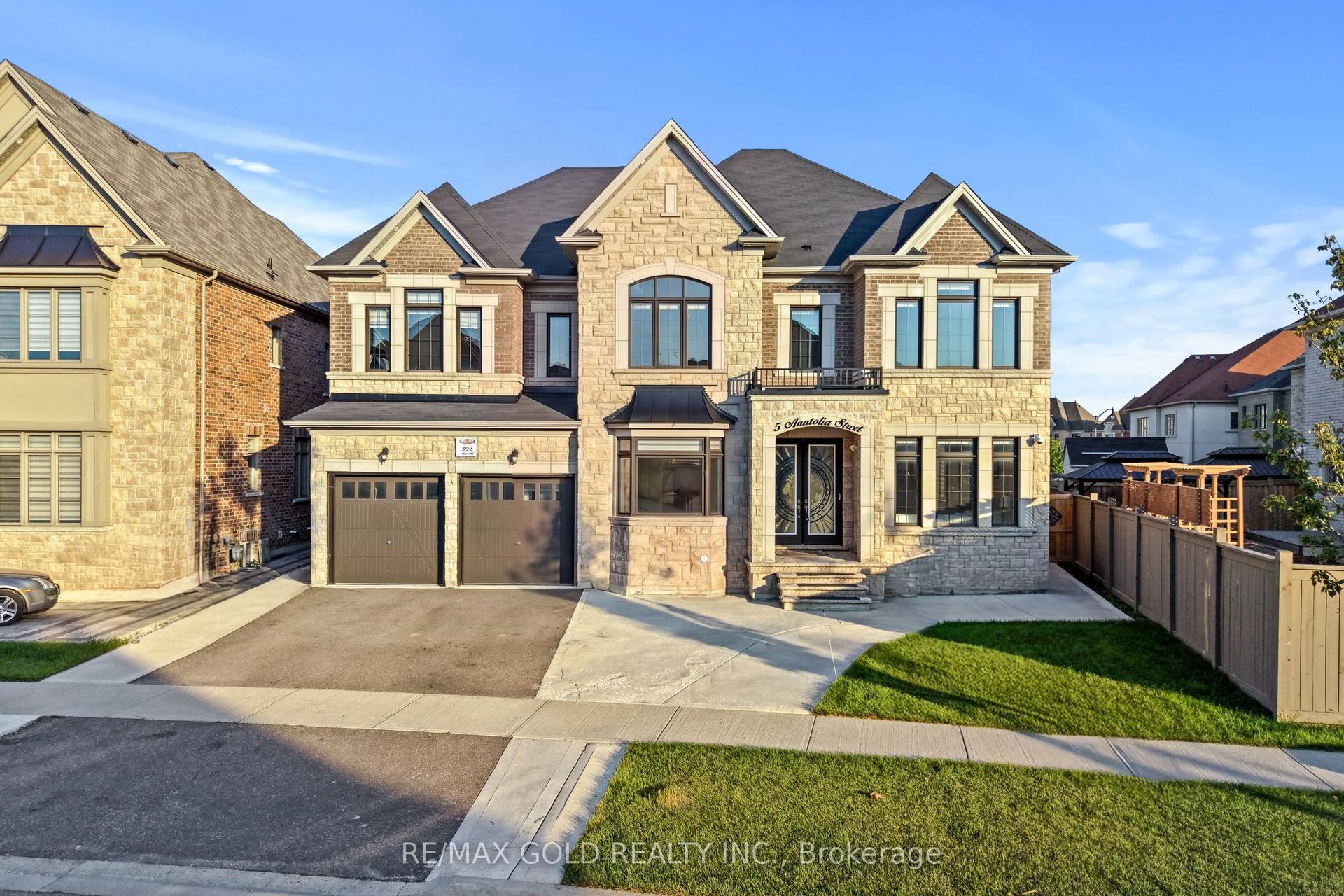 5 Anatolia Street, Brampton — Detached for sale, photo 1