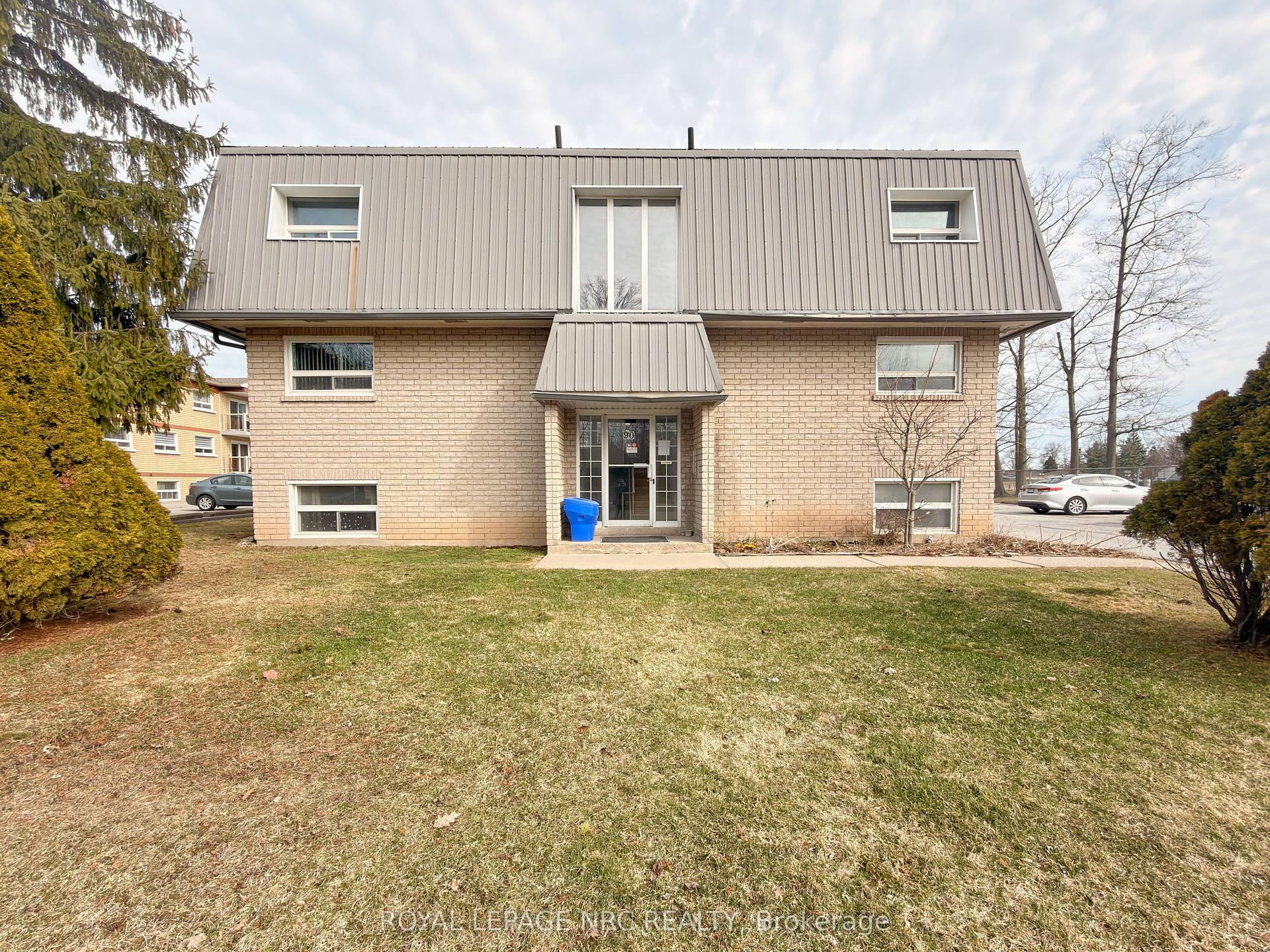 90 Woodlawn Road 4 #4 — photo 1