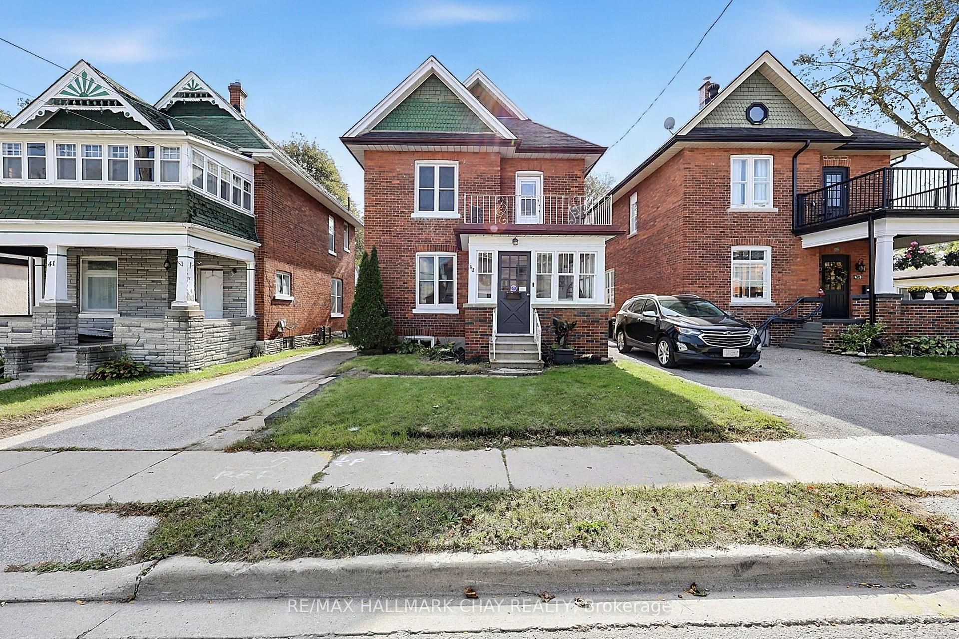 43 Brock Street, Barrie — Detached for sale, photo 1