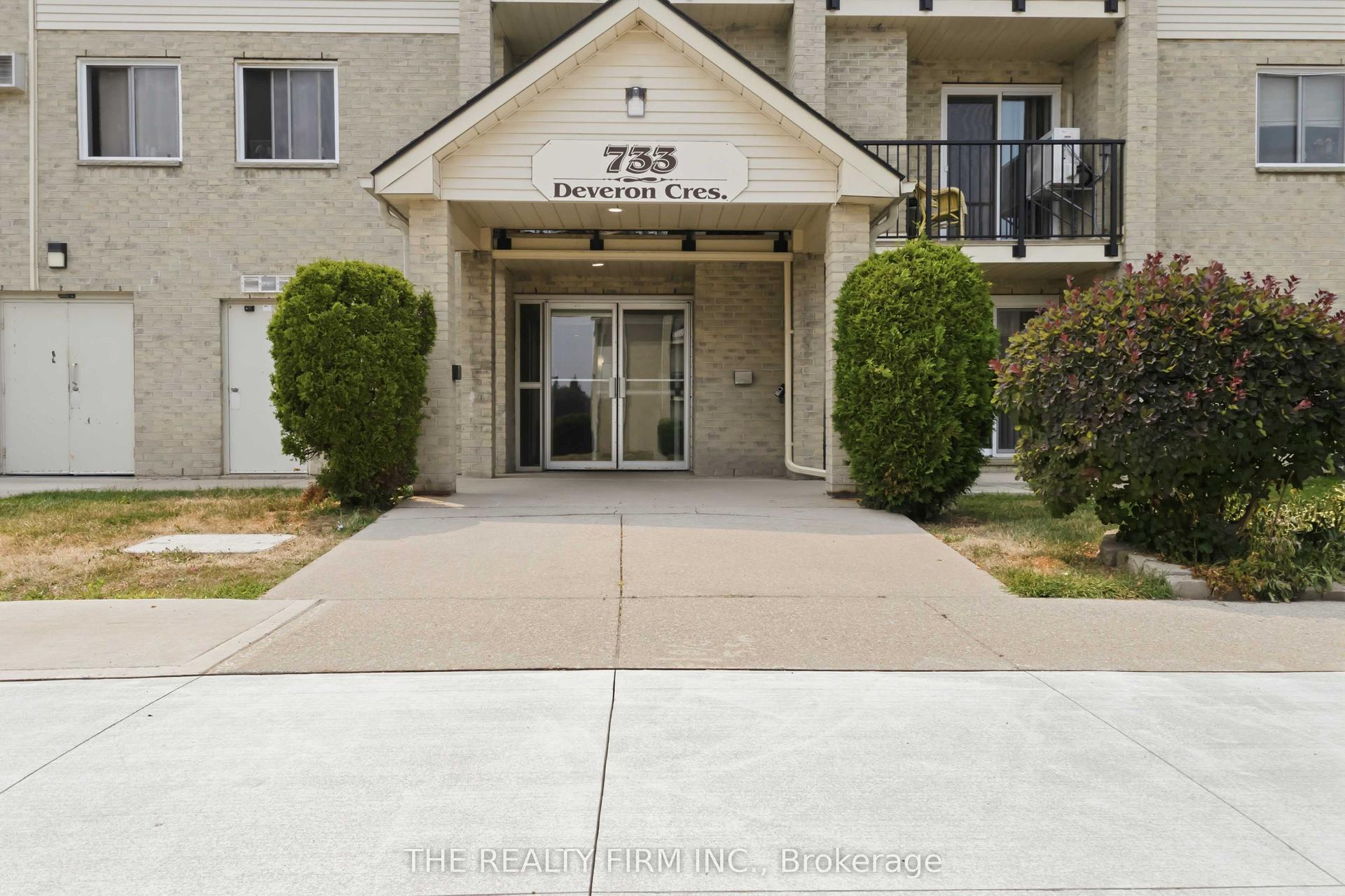 733 Deveron Crescent 210 #210, London South — Condo for sale, photo 1