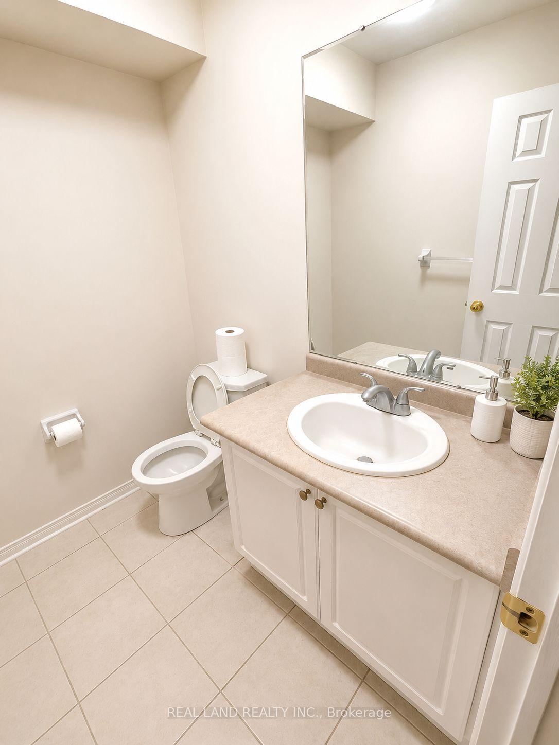 188 Bantry Avenue, Richmond Hill — Townhouse for lease, photo 1