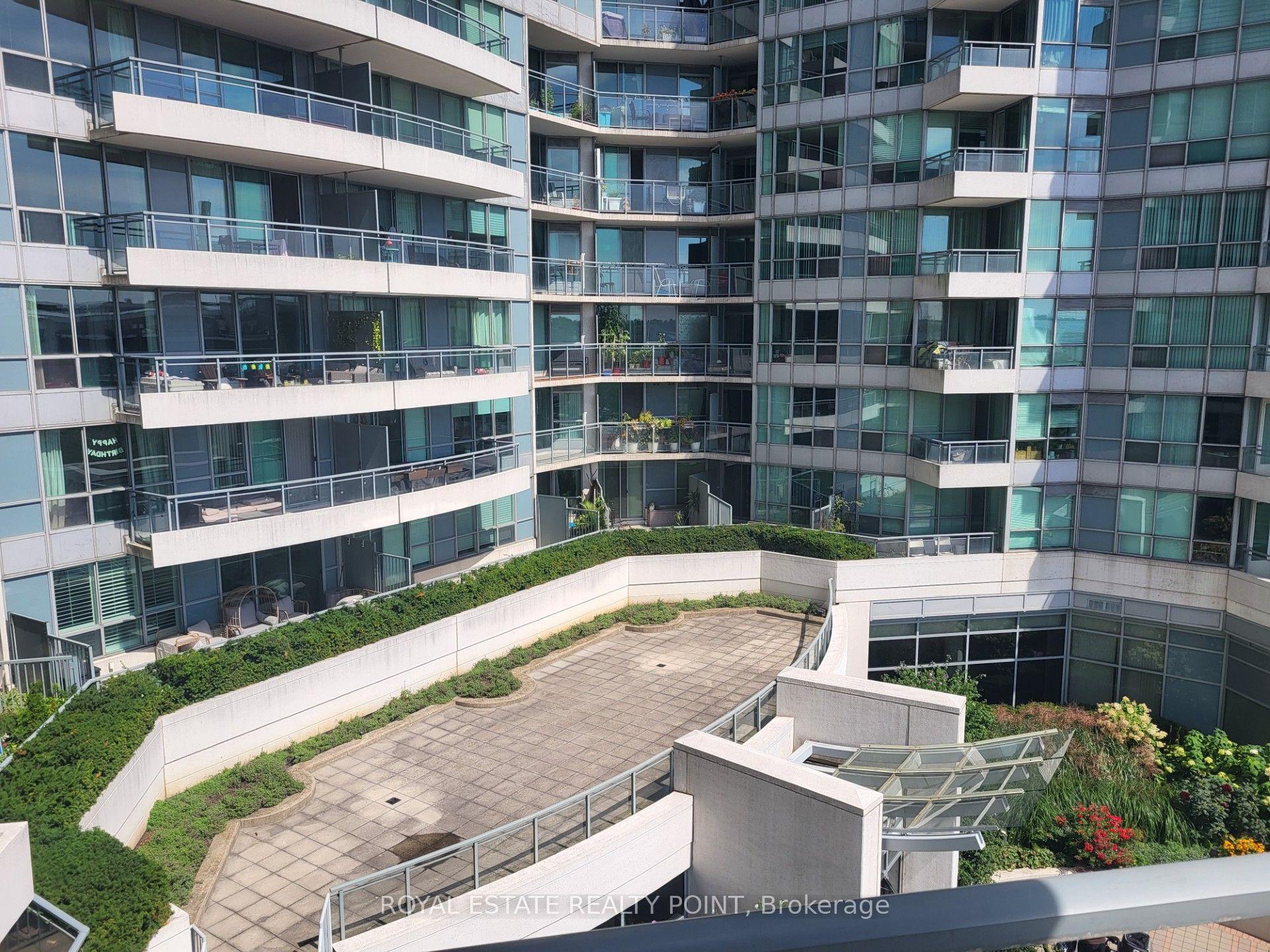 230 Queens Quay Boulevard W 522 #522, Toronto — Condo for lease, photo 1