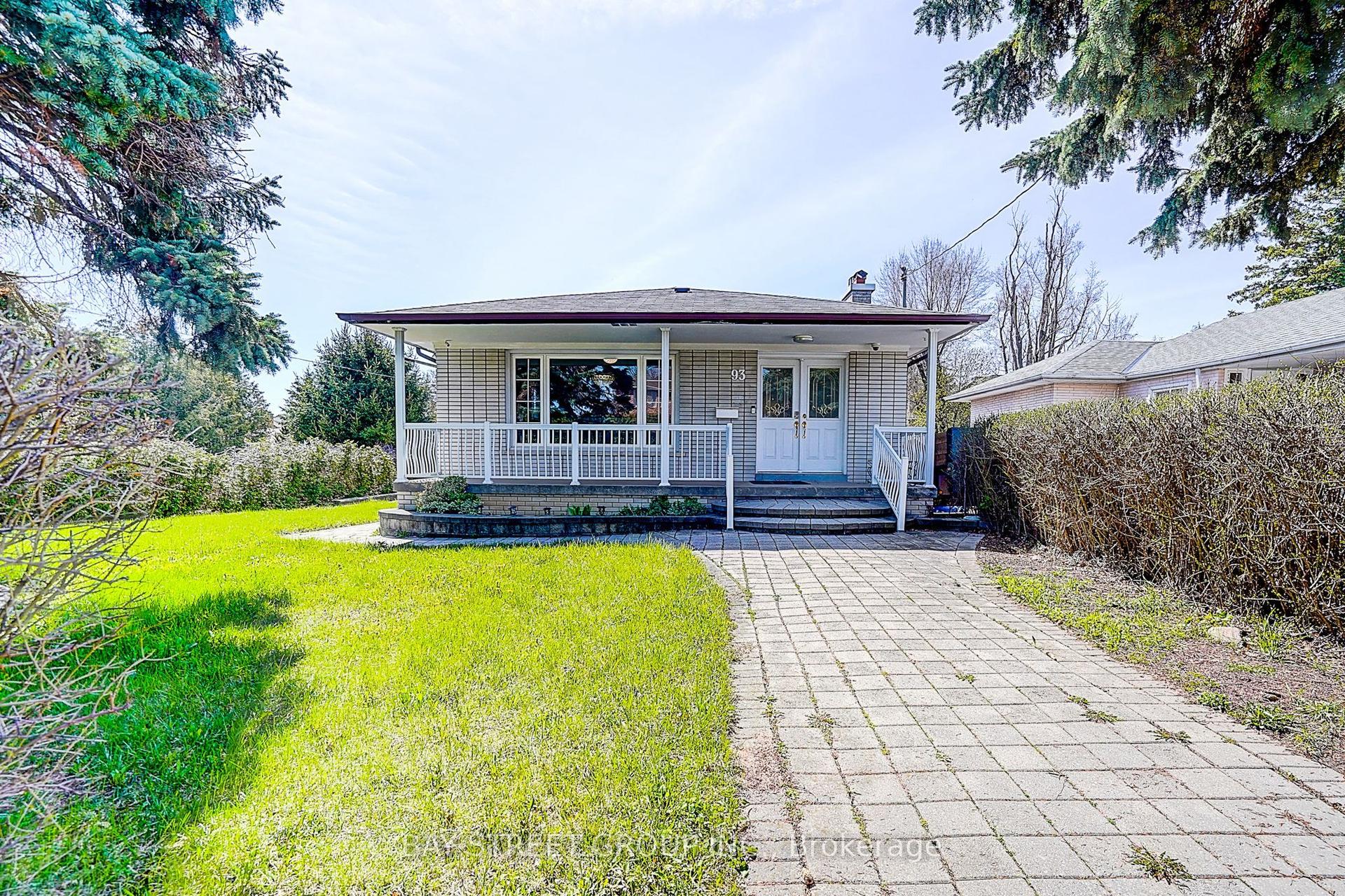93 Clark Avenue — photo 1