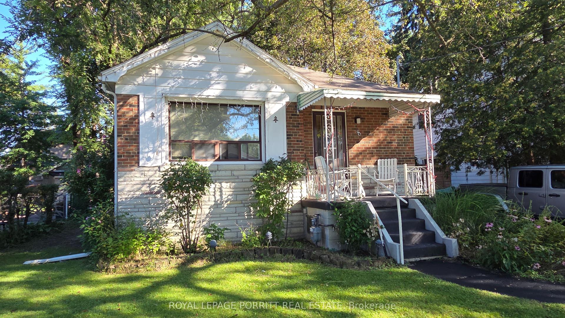 8 Meaford Avenue Lower #Lower, Toronto — Detached for lease, photo 1
