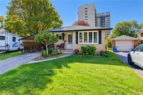73 BELTON Drive, Kitchener — Detached for sale, photo 1