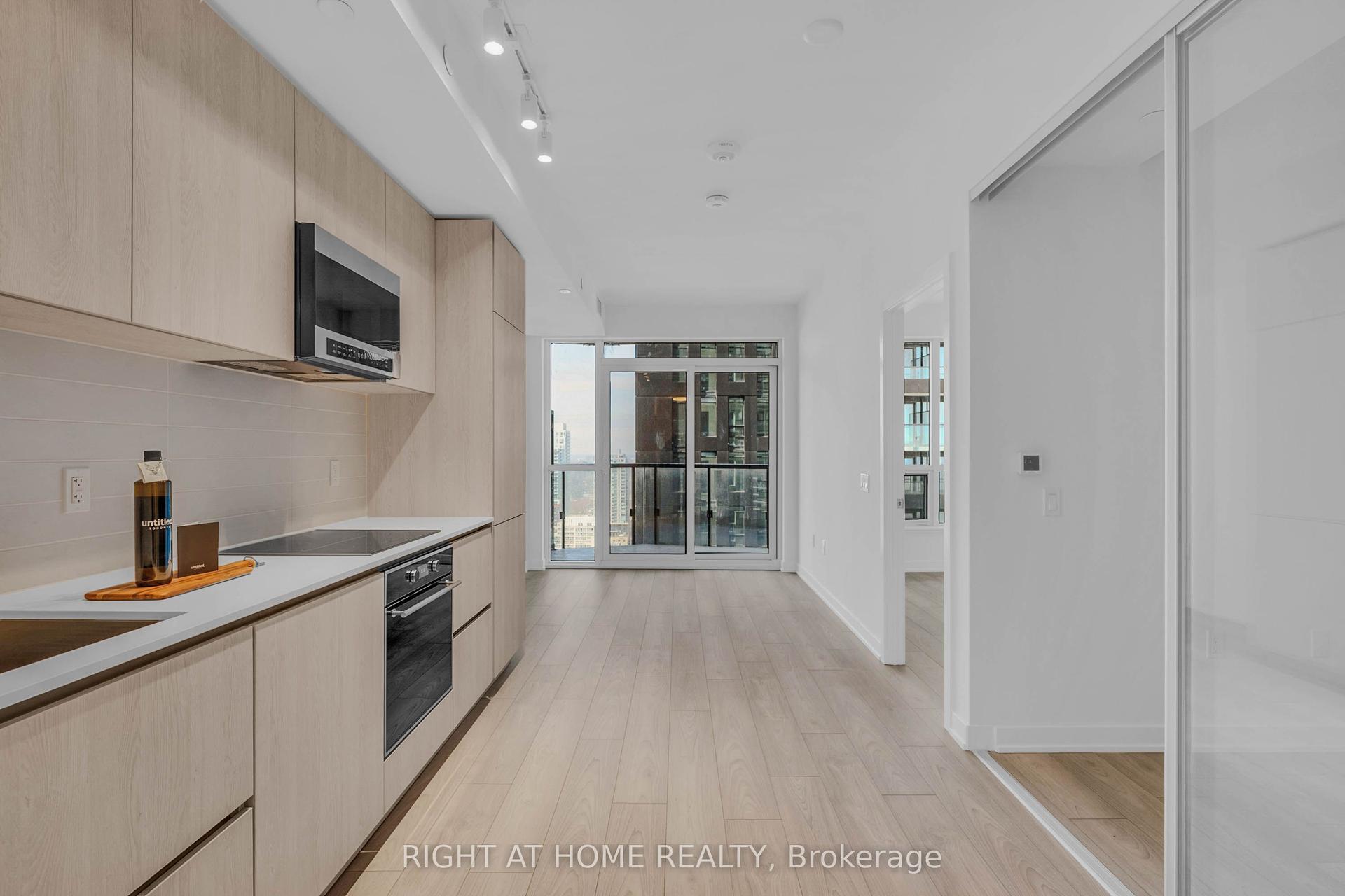 110 Broadway Avenue 3004S #3004S — photo 1