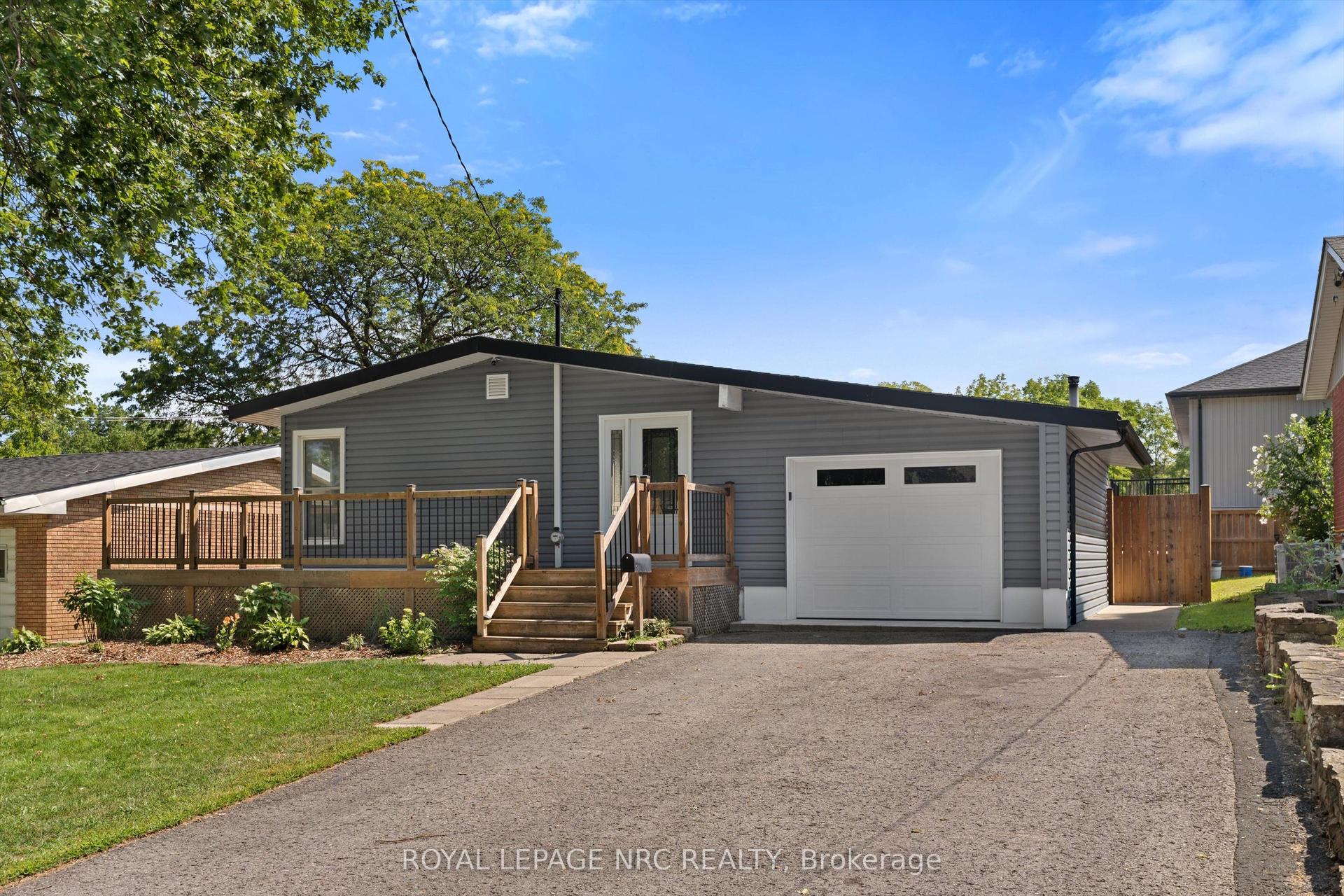 64 Welland Street N, Thorold — Detached for sale, photo 1
