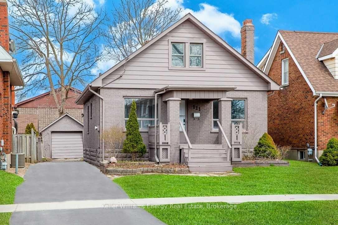 111 Oshawa Boulevard S, Oshawa — Detached for sale, photo 1