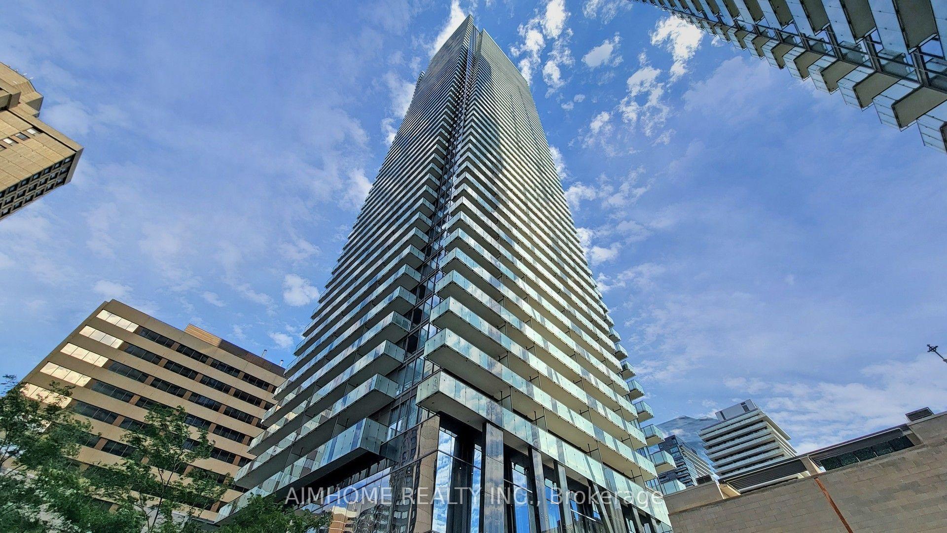 1080 BAY Street 1506 #1506 — photo 1