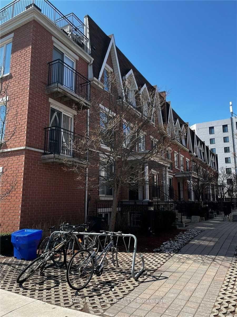 10 Laidlaw Street 722 #722, Toronto — Condo Town for lease, photo 1