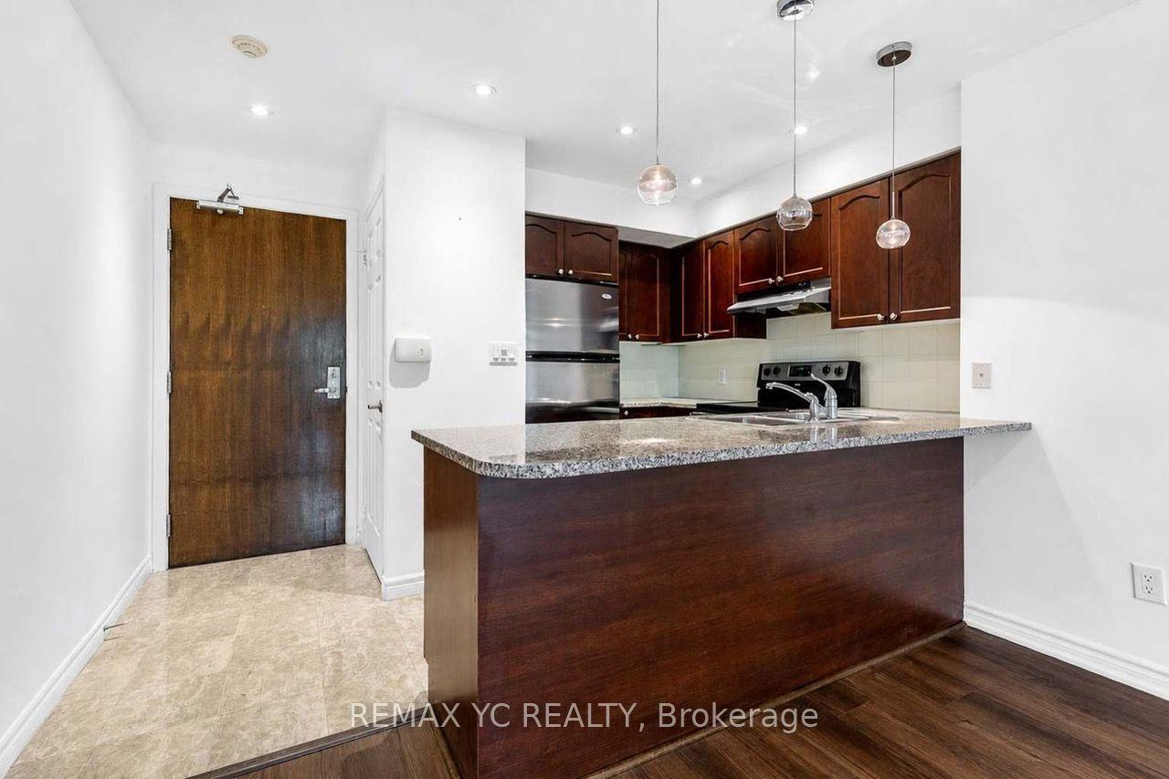 35 Hollywood Avenue 216 #216, Toronto — Condo for lease, photo 1