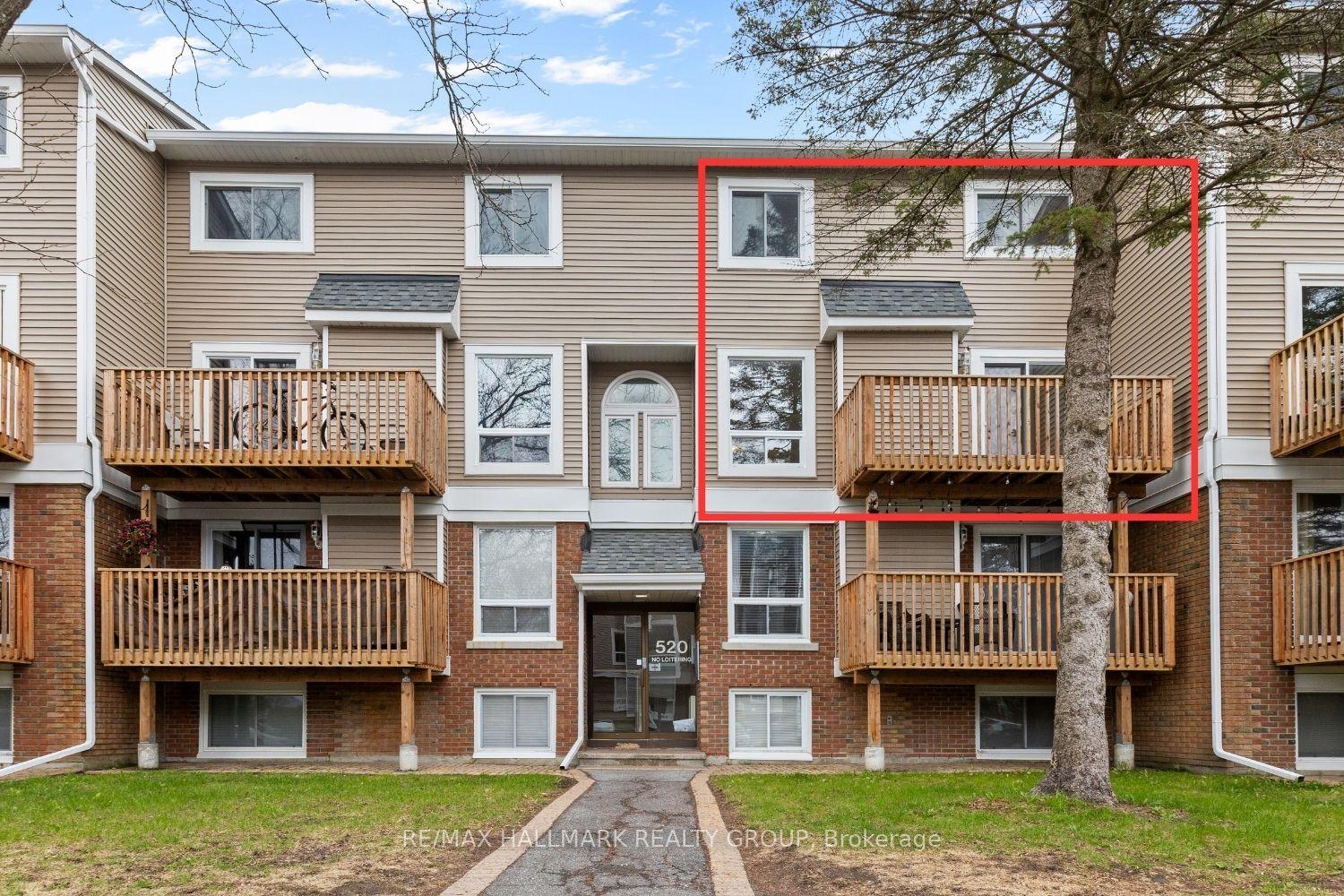 520 Fenerty Court 8 #8, Kanata — Condo Town for sale, photo 1