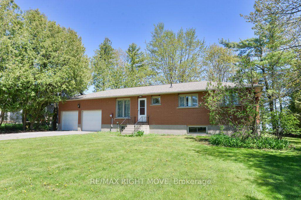 3877 Wood Avenue — photo 1
