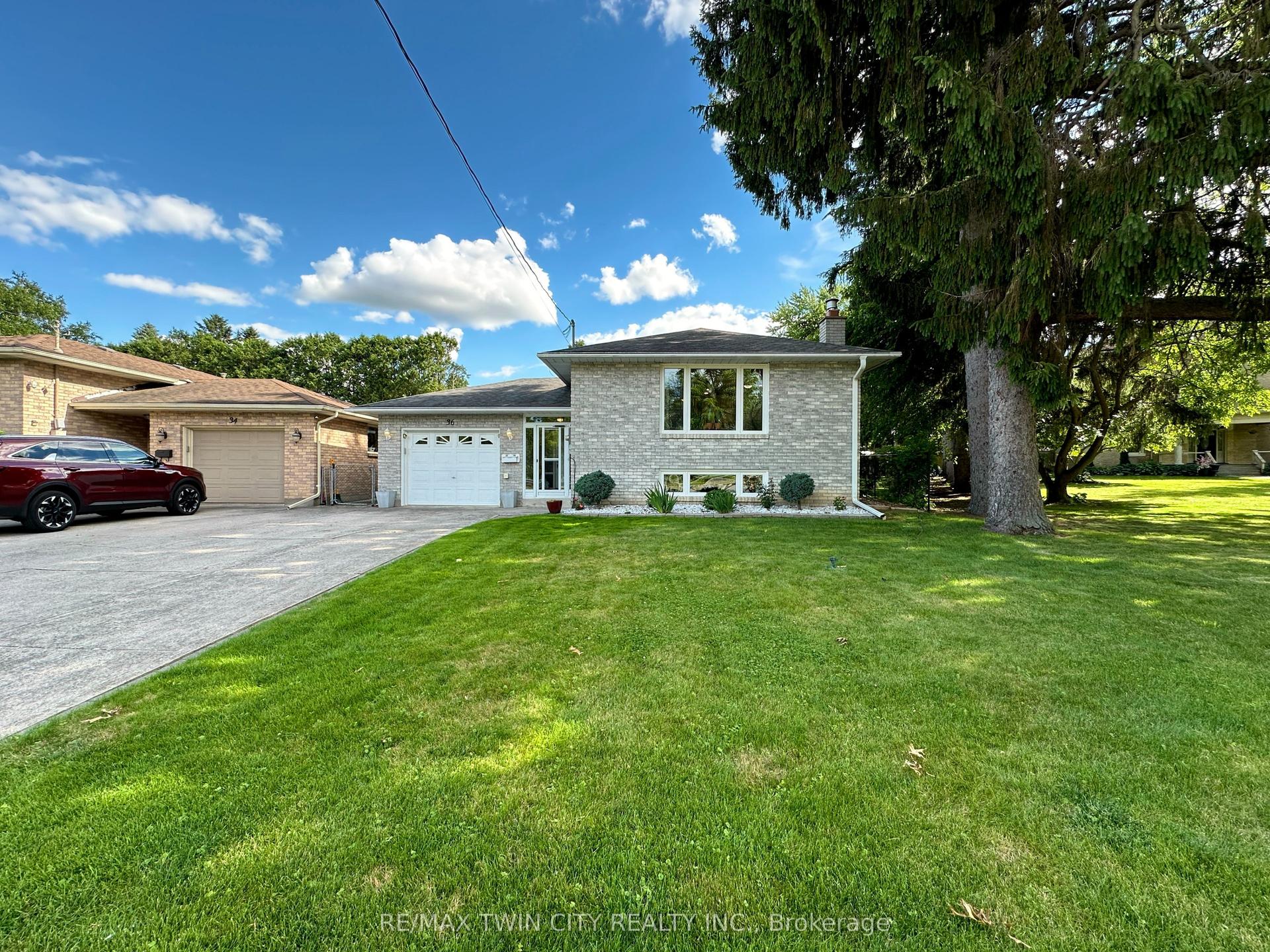 36 Oakhill Drive N, Brantford — Detached for sale, photo 1