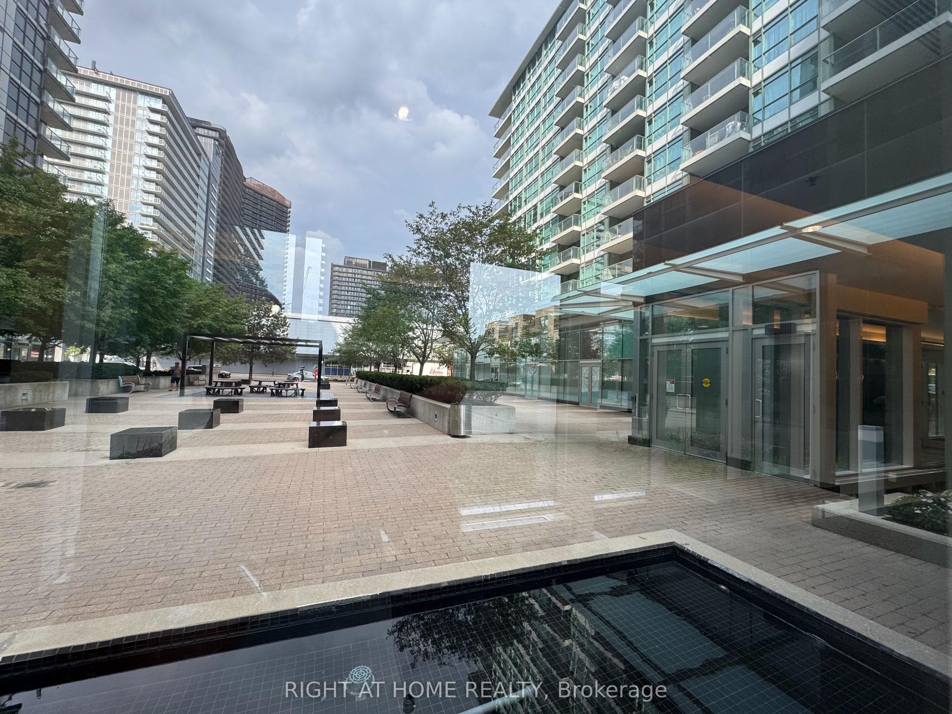 15 Singer Court 916 #916, Toronto — Condo for lease, photo 1
