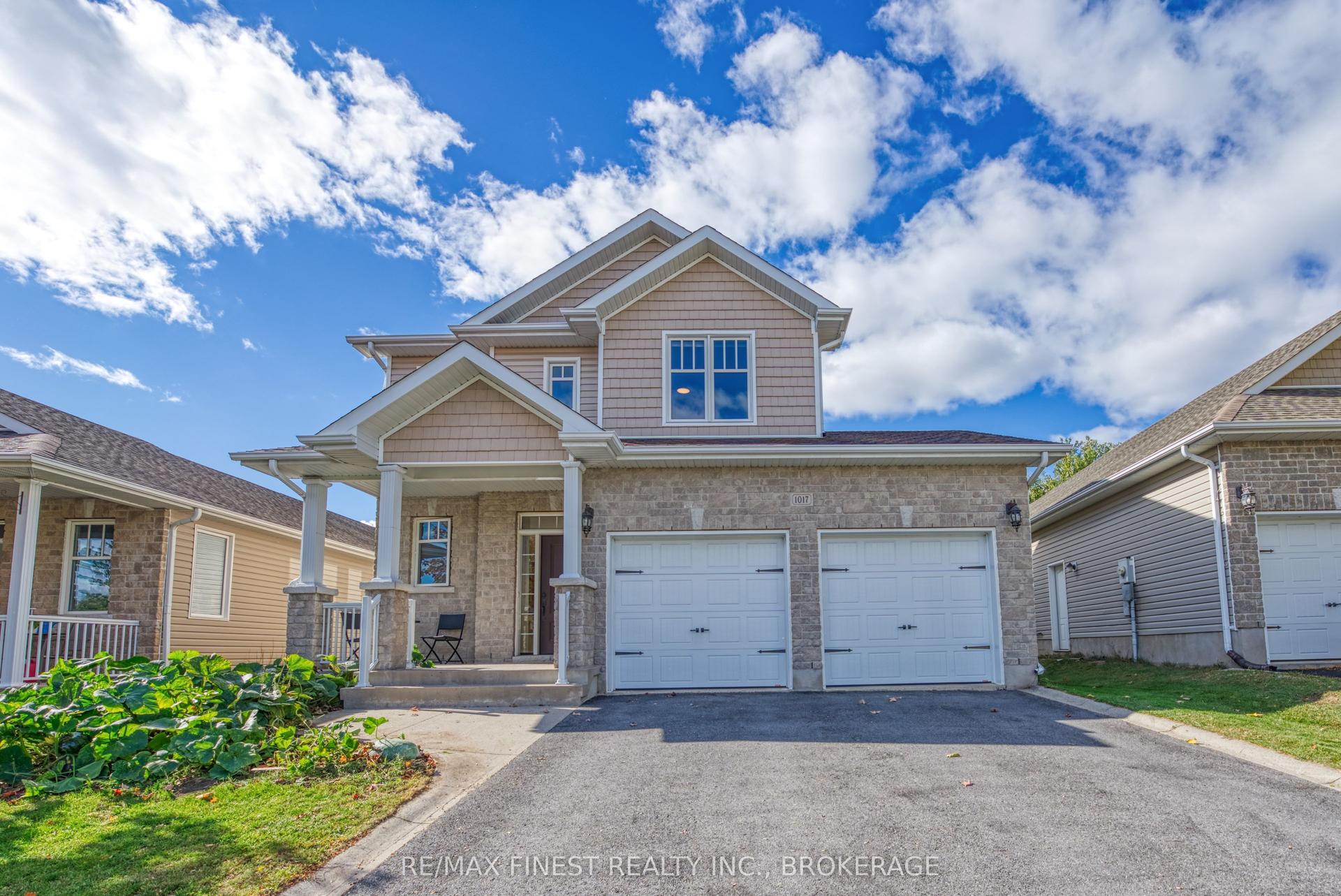 1017 Woodhaven Drive, Kingston — Detached for sale, photo 1