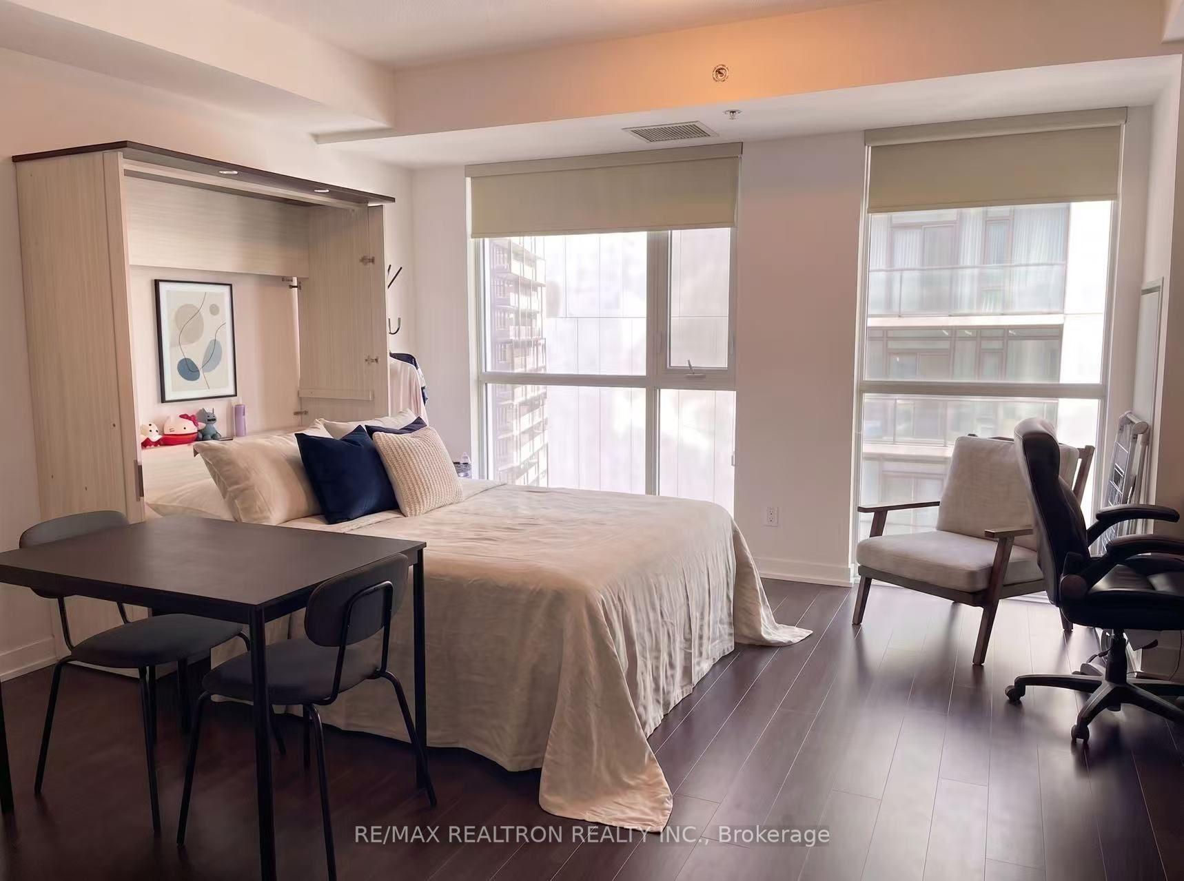 318 Richmond Street 1710 #1710, Toronto — Condo for lease, photo 1