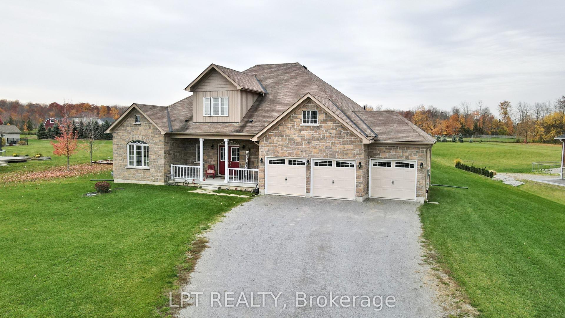 12 Plowright Road, Springwater — Detached for sale, photo 1