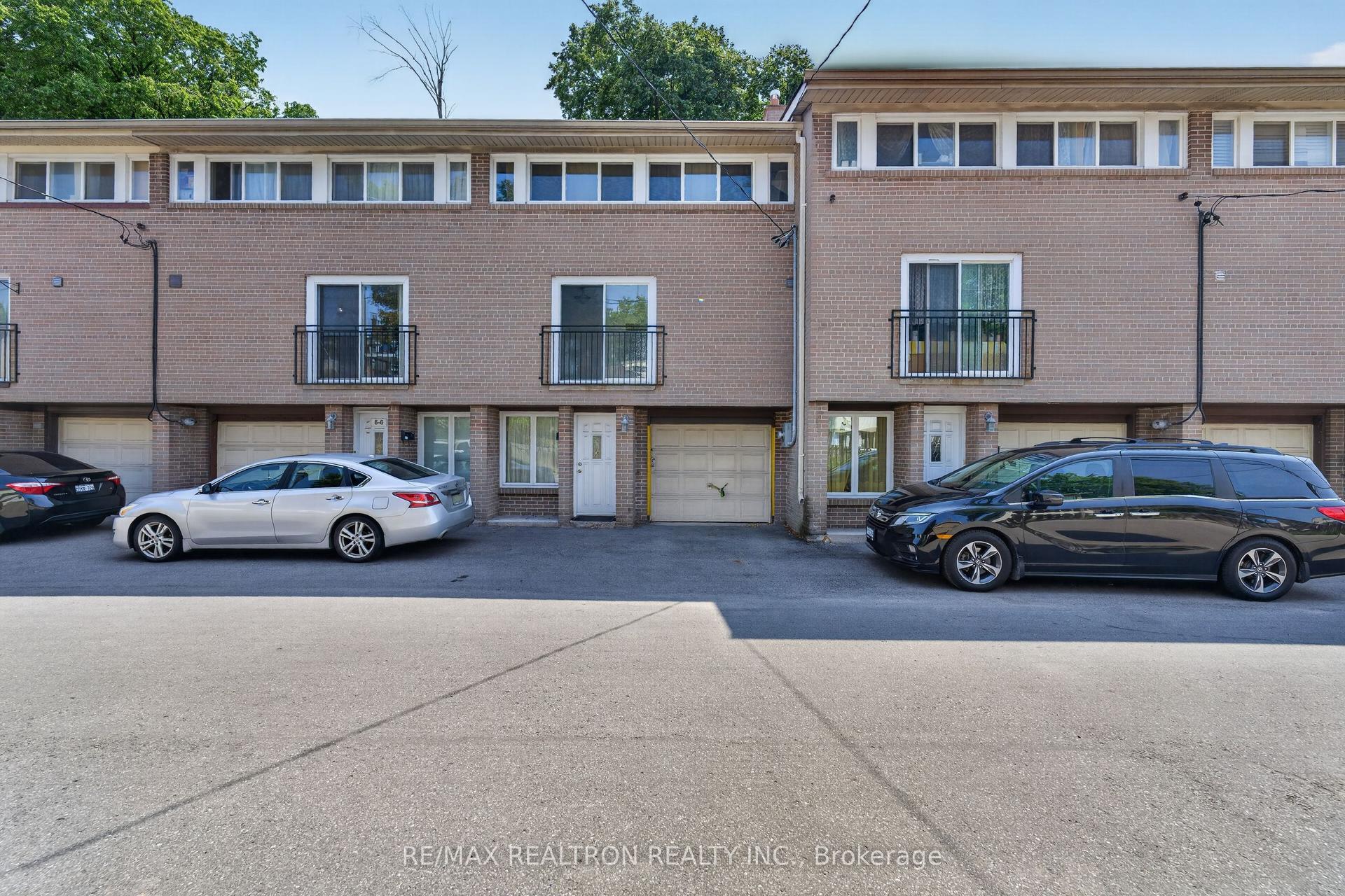 6 Sentinel Road 5 #5, Toronto — Townhouse for lease, photo 1
