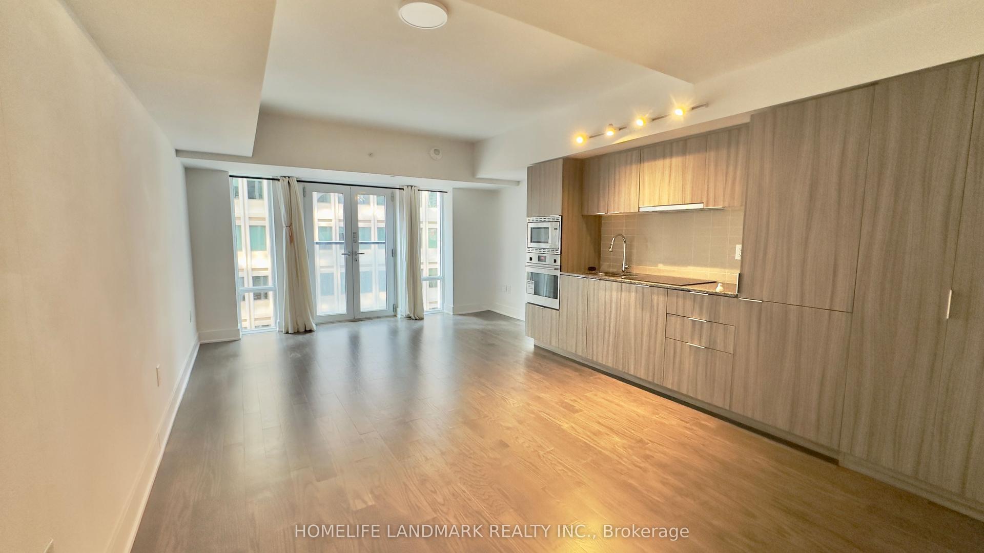 955 Bay Street 621 #621 — photo 1