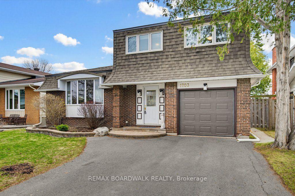 1703 Fieldstone Crescent — photo 1