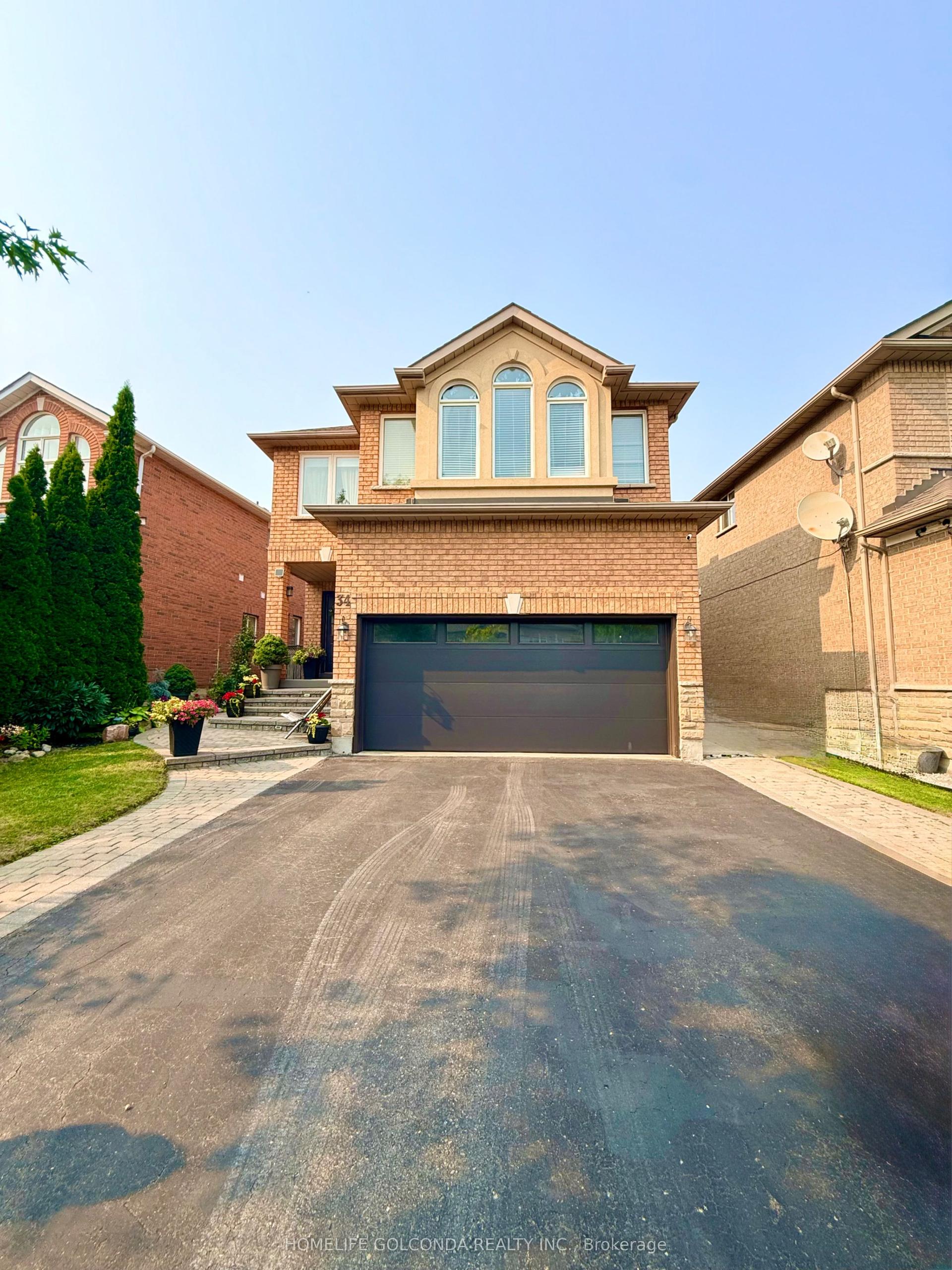 34 Linda Margaret Crescent N, Richmond Hill — Detached for lease, photo 1