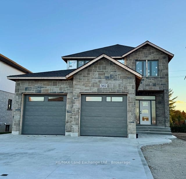 382 Frances Street — photo 1