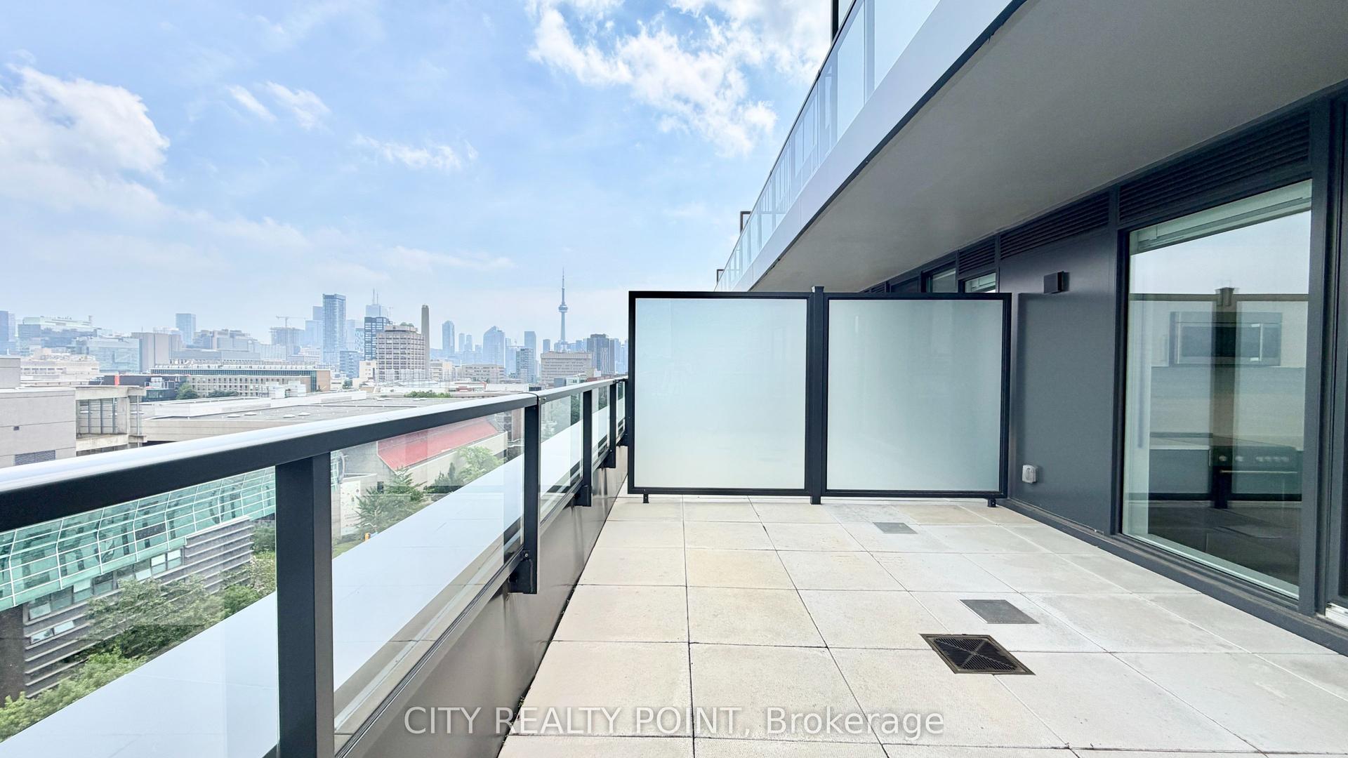 664 Spadina Avenue 1003 #1003 — photo 1