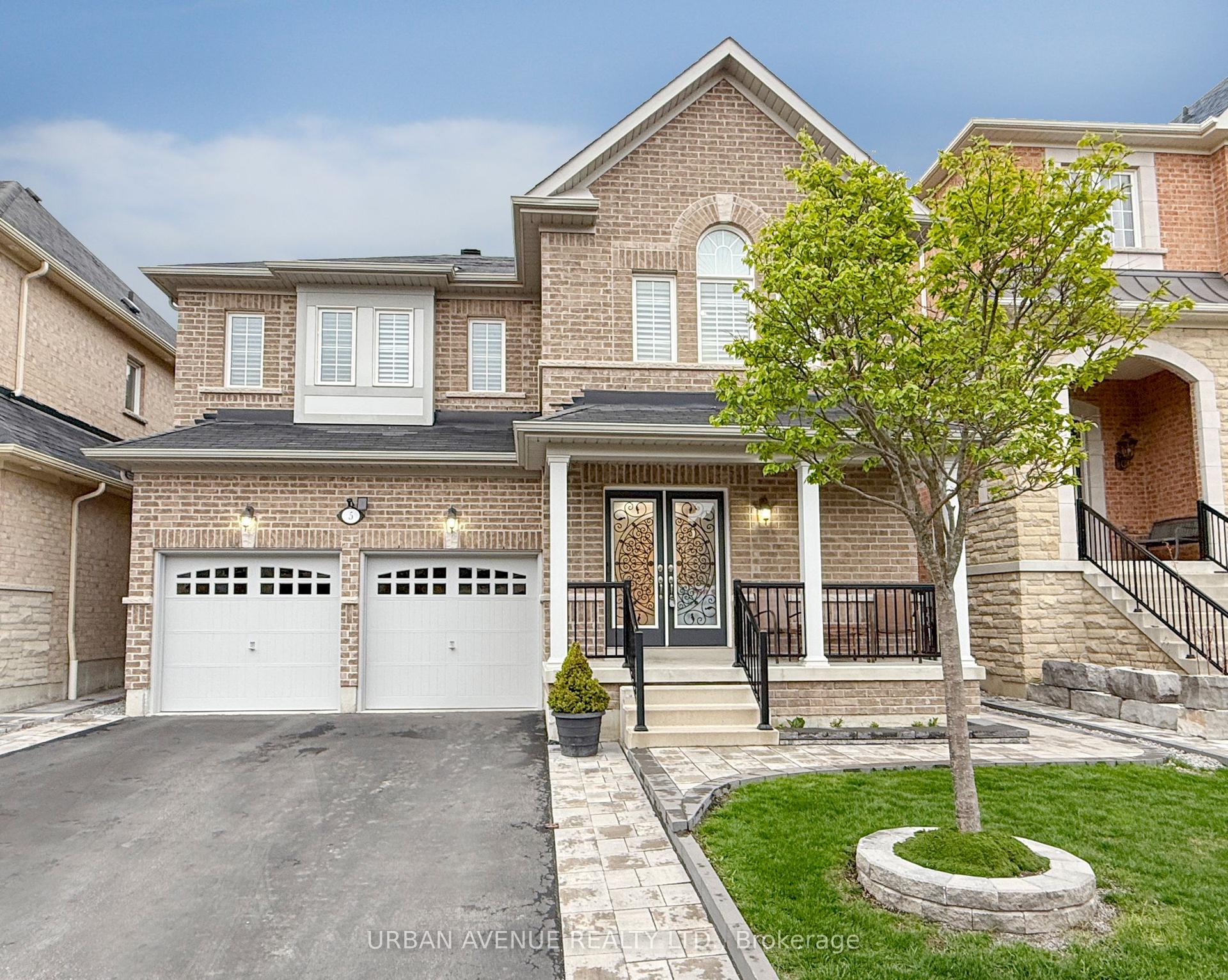 5 Aquilina Court — photo 1